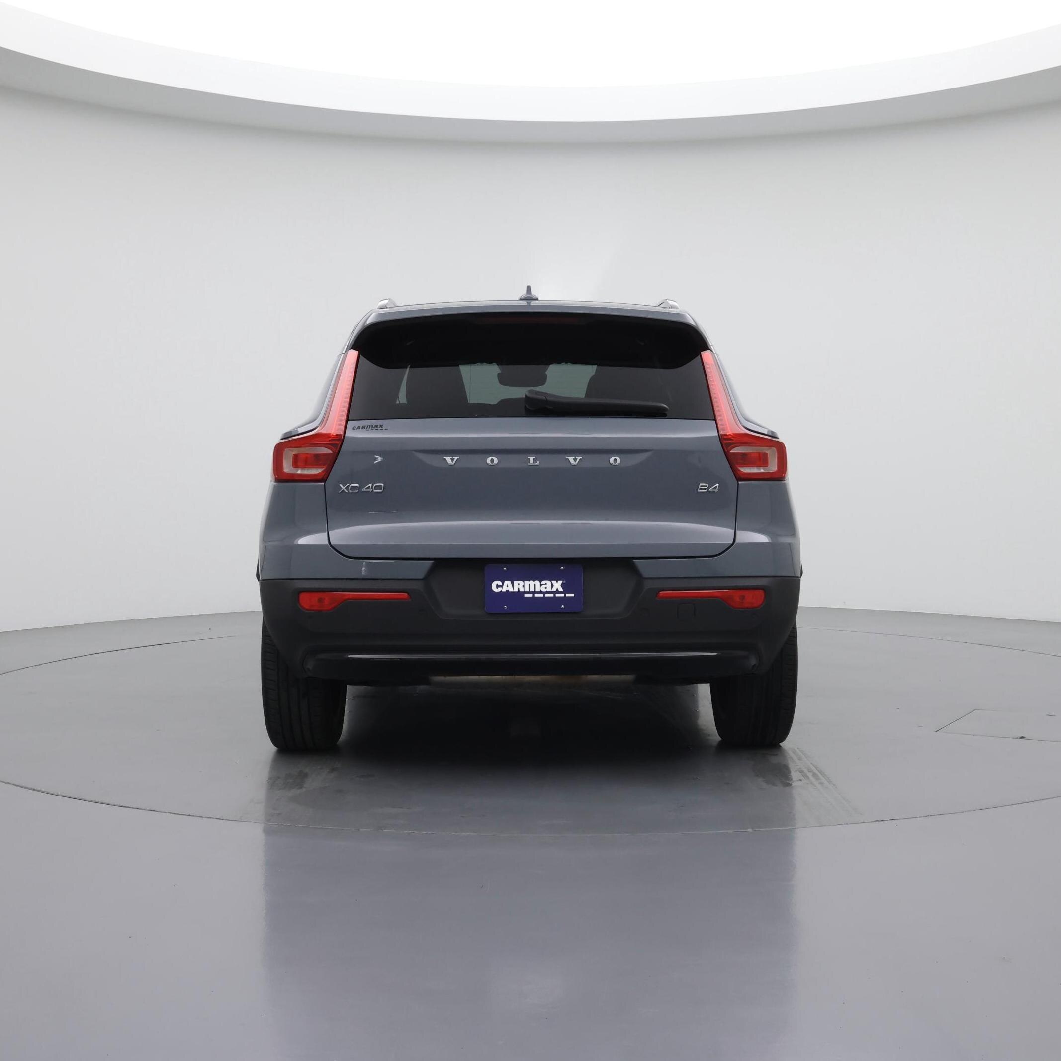 Thumbnail: 2023 Volvo XC40 - 6