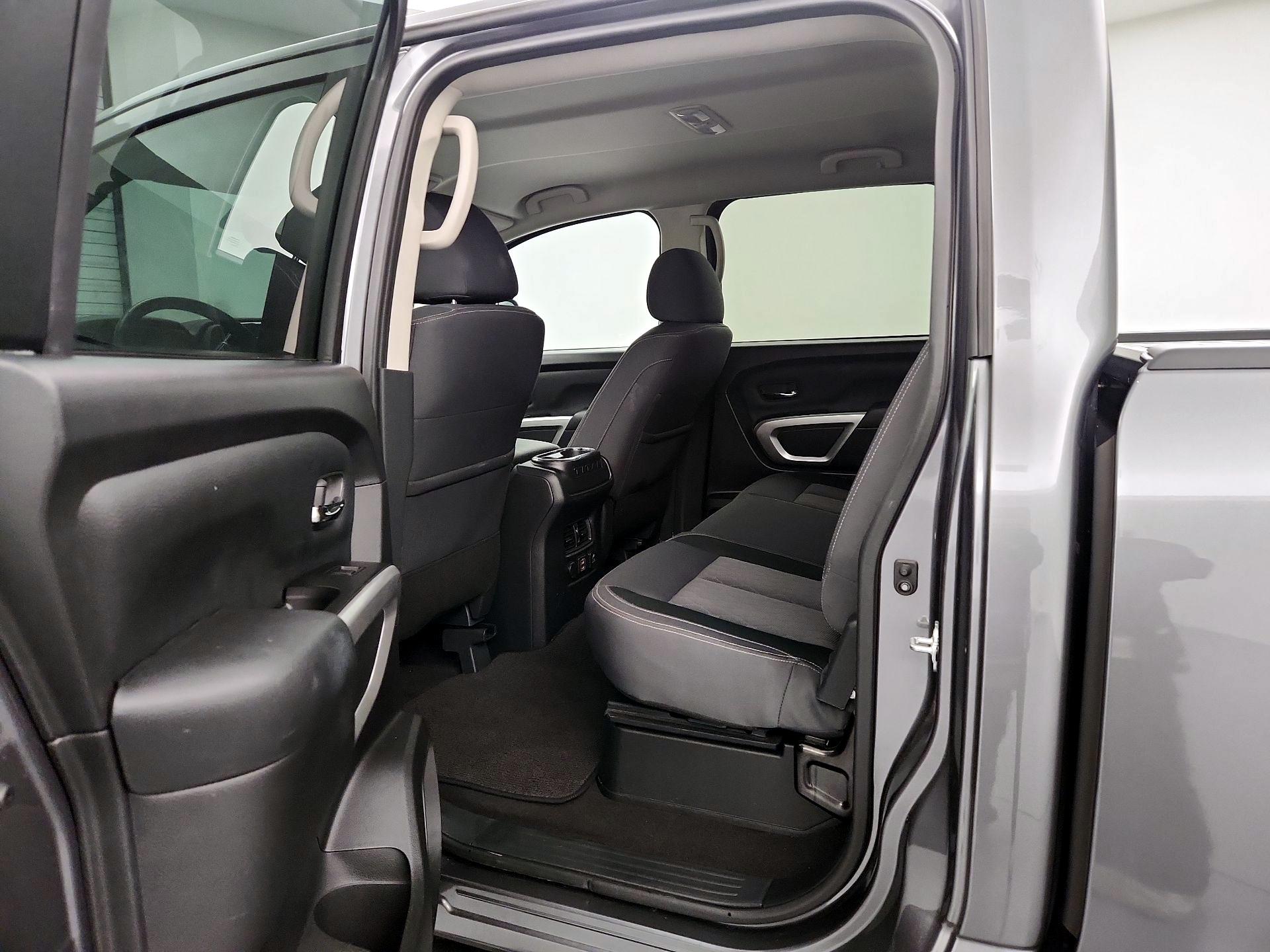 Thumbnail: 2024 Nissan Titan - 19