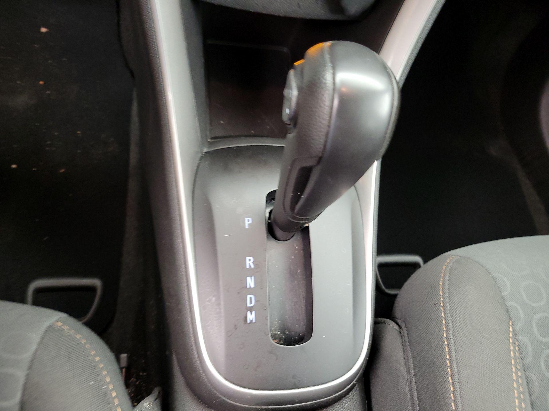 Thumbnail: 2021 Chevrolet Trax - 17