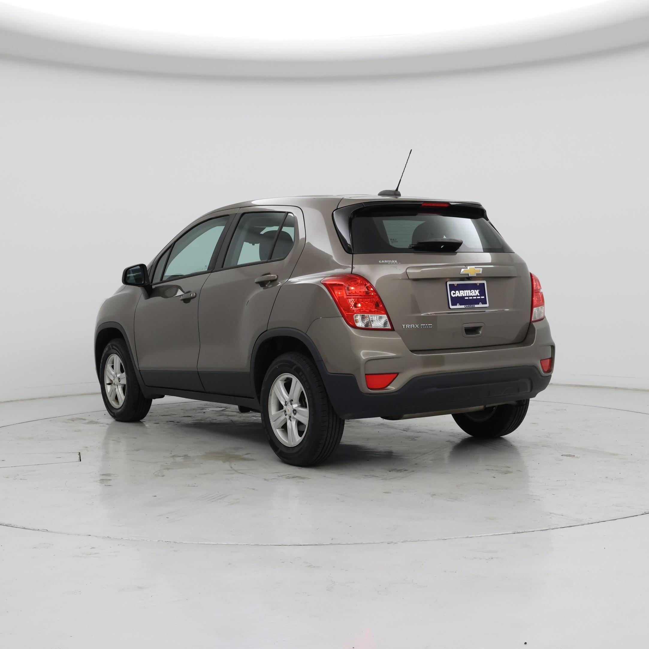 Thumbnail: 2021 Chevrolet Trax - 2