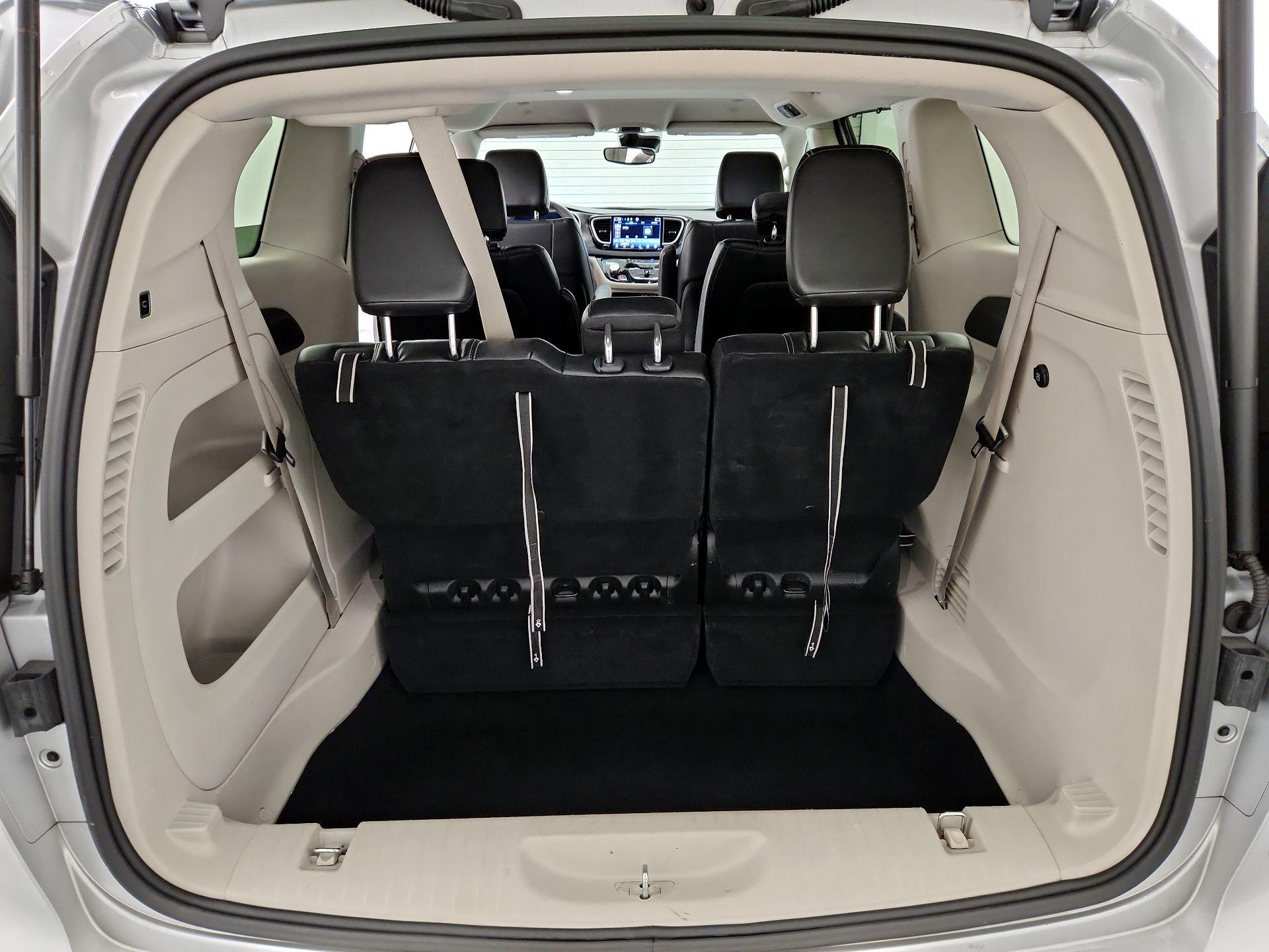 Thumbnail: 2024 Chrysler Pacifica - 20