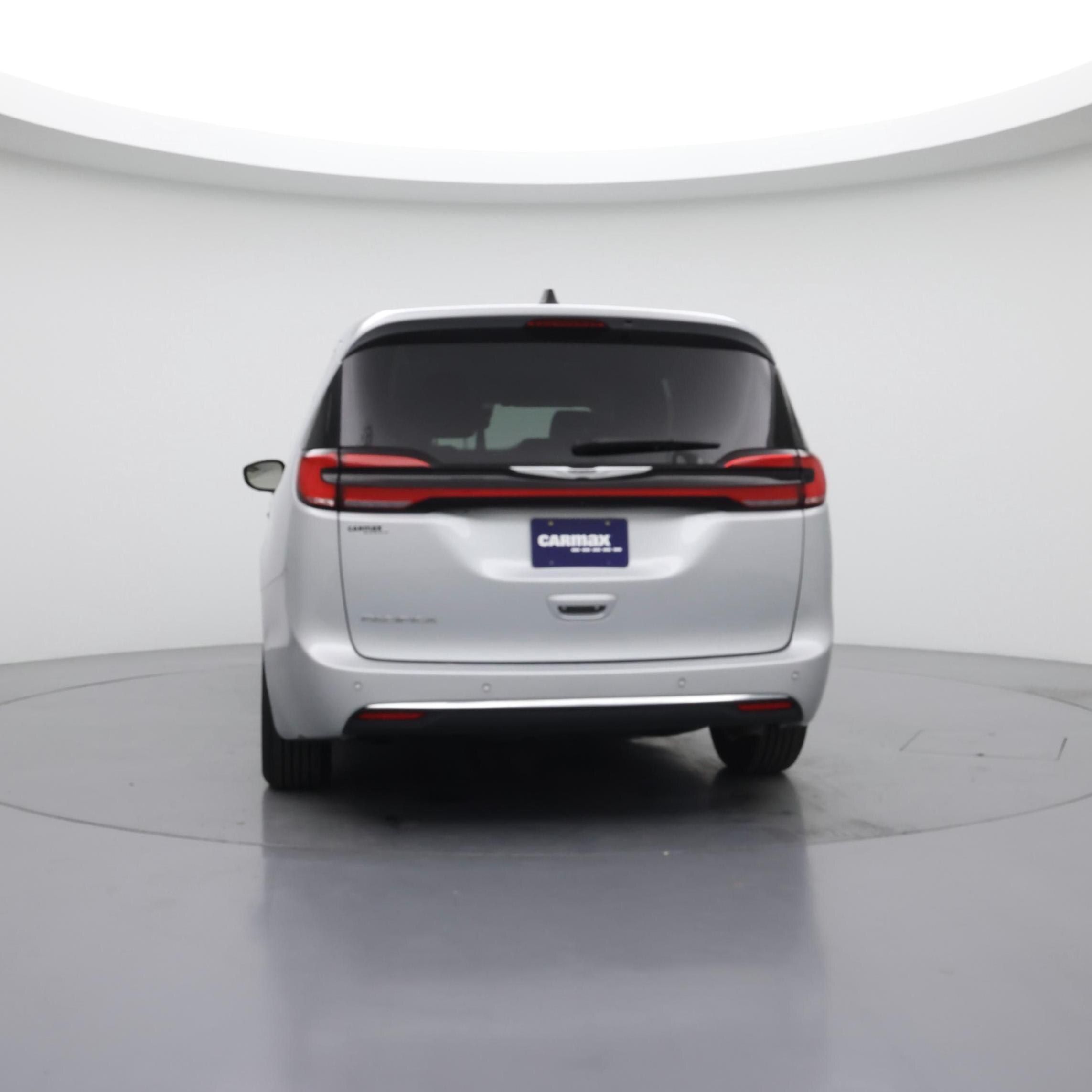 Thumbnail: 2024 Chrysler Pacifica - 6