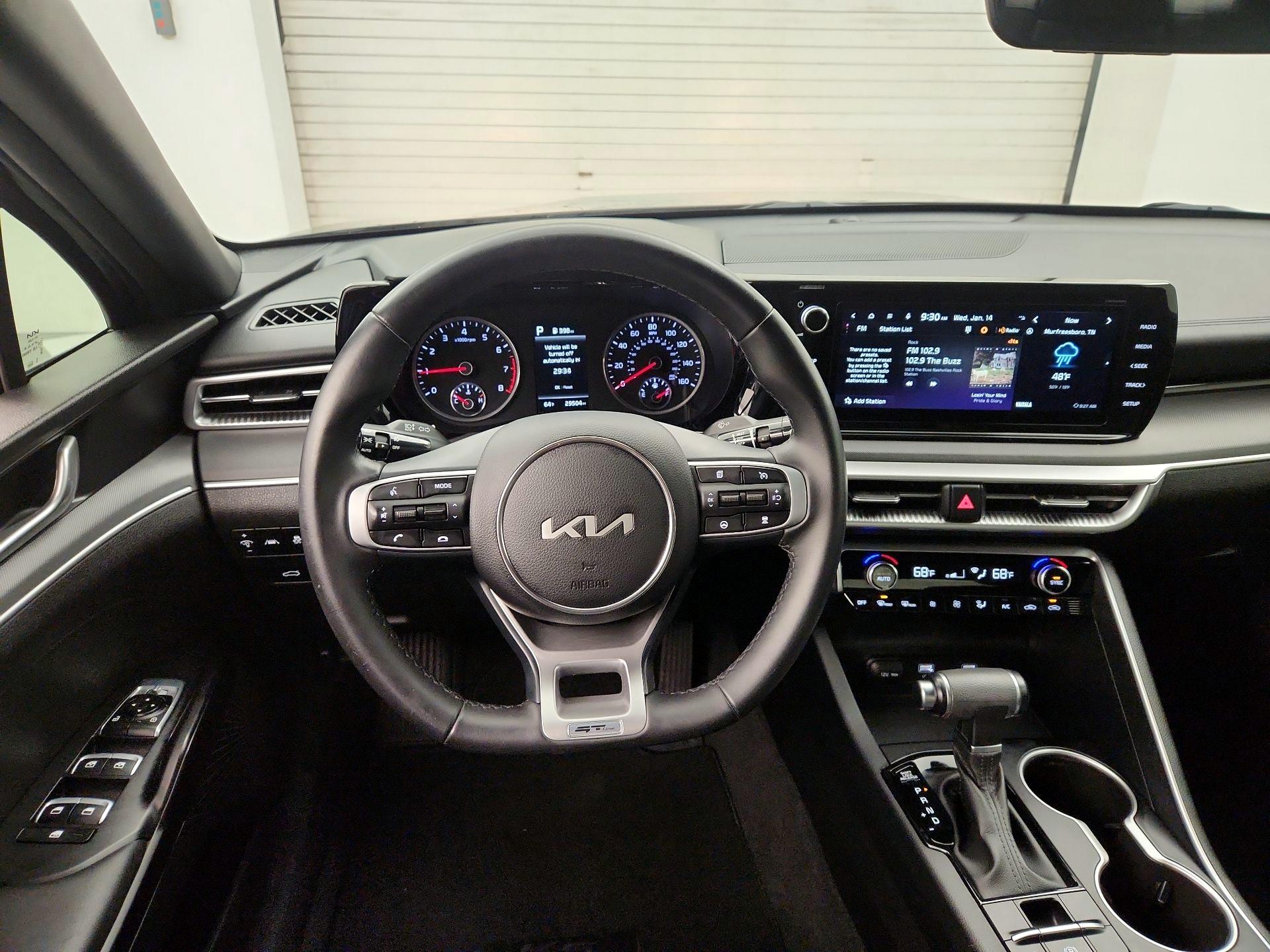 Thumbnail: 2023 Kia K5 - 10