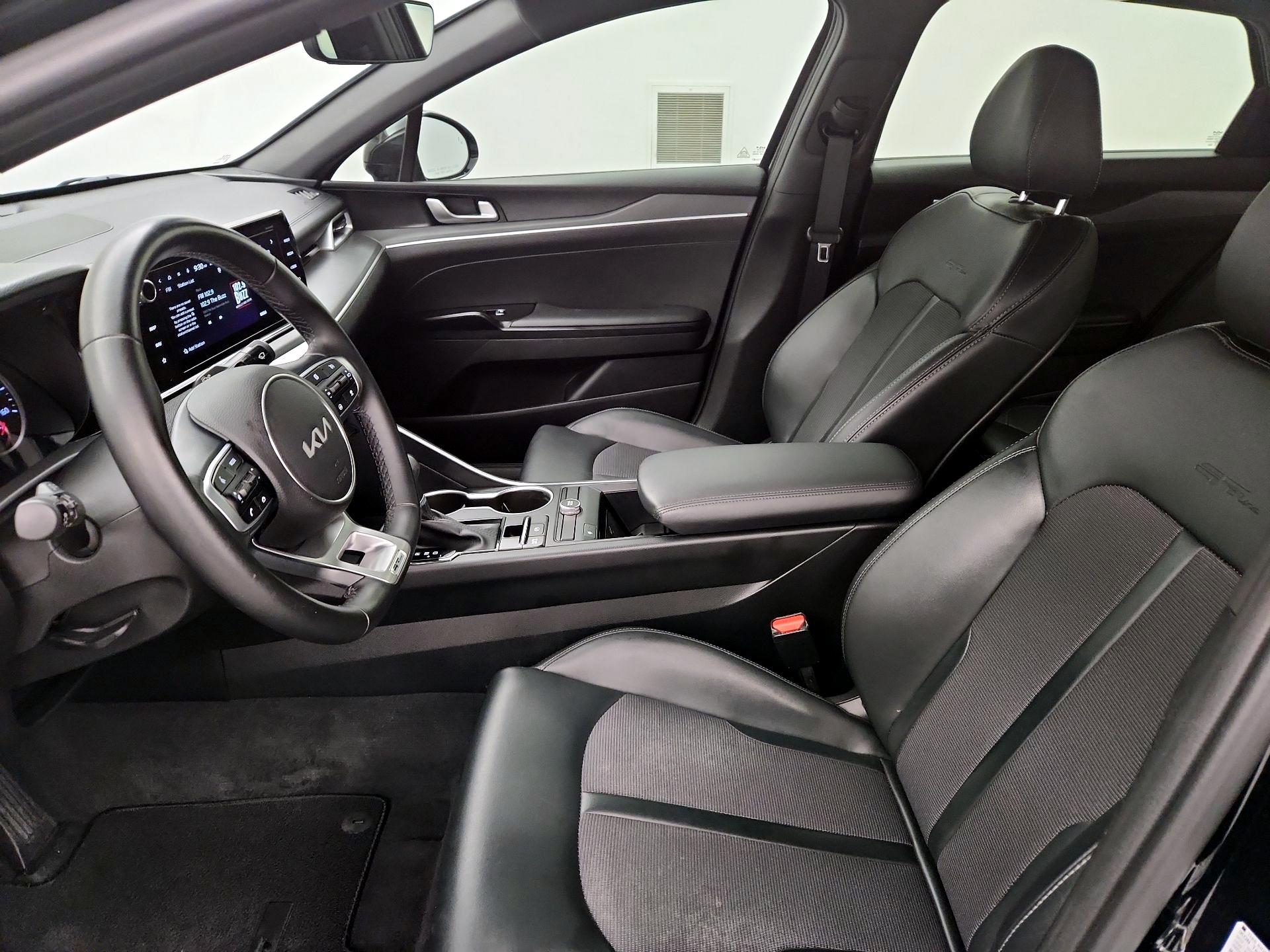 Thumbnail: 2023 Kia K5 - 11