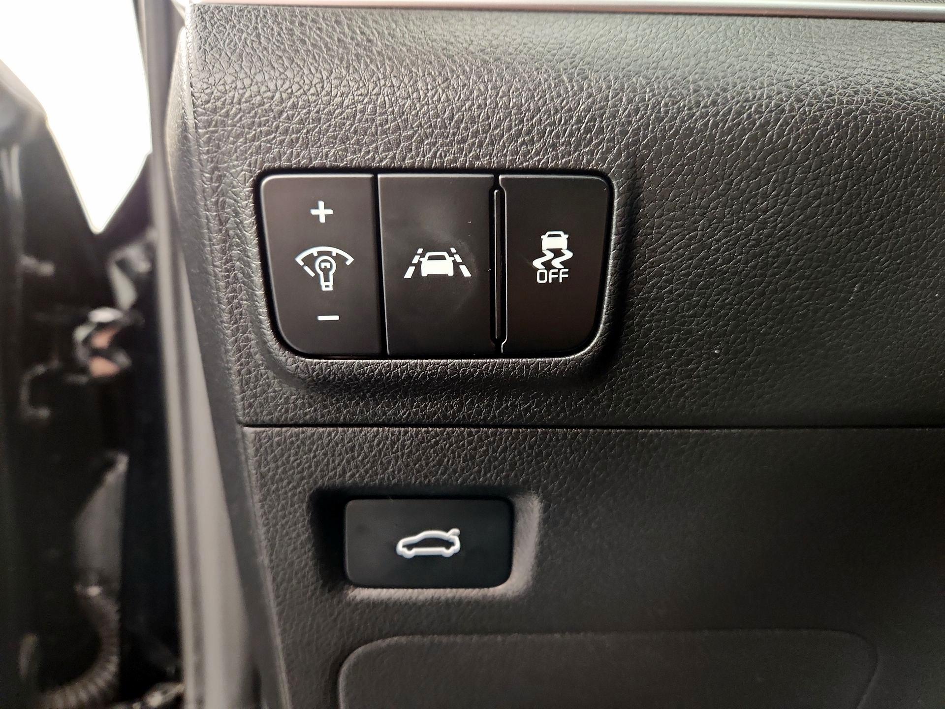 Thumbnail: 2023 Kia K5 - 13