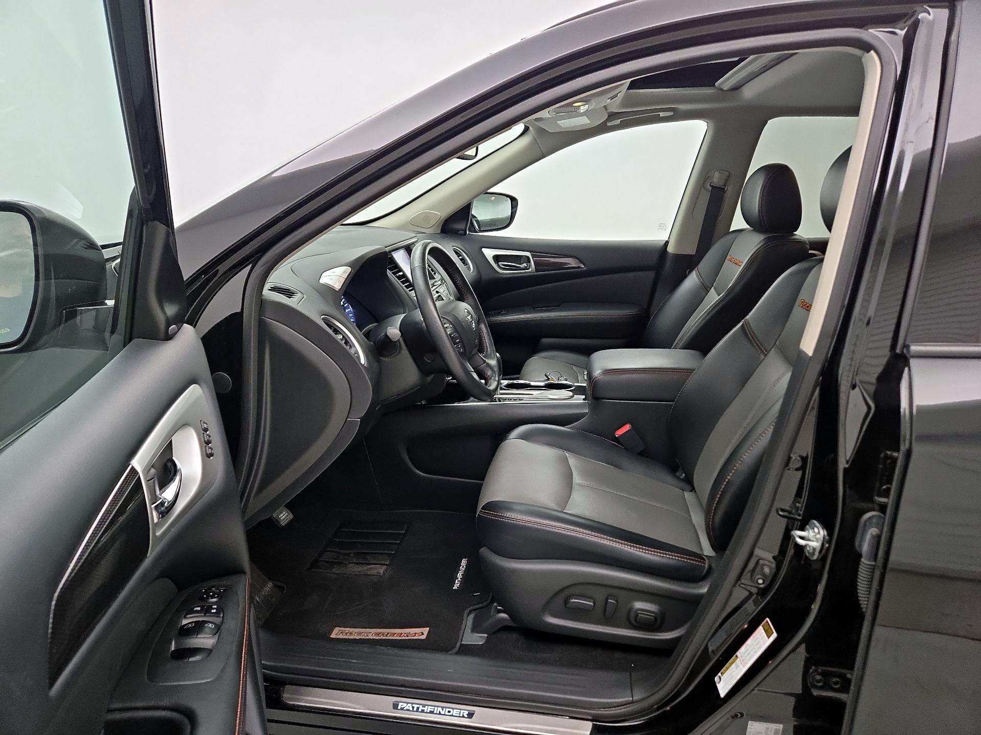 Thumbnail: 2019 Nissan Pathfinder - 11