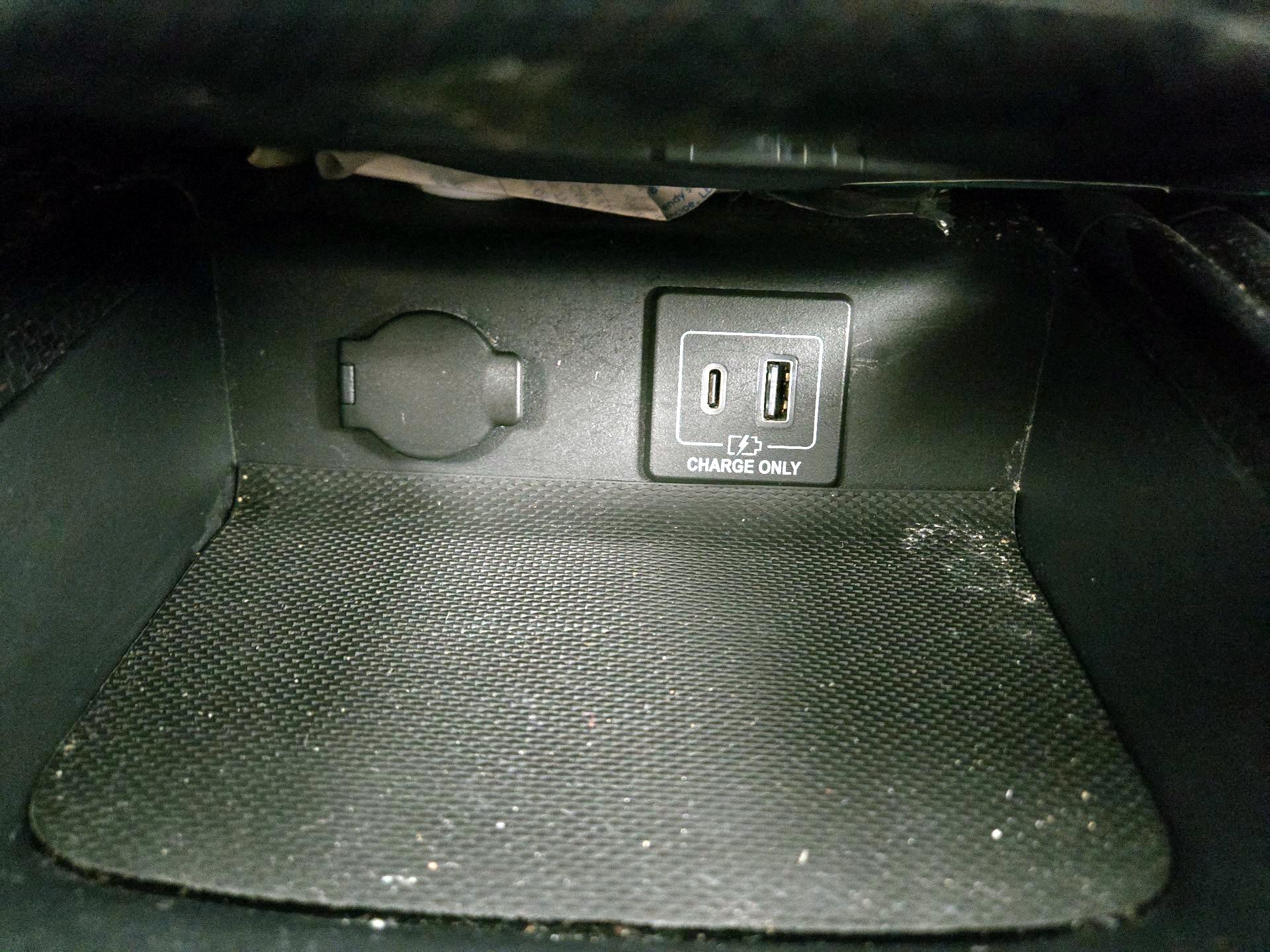 Thumbnail: 2019 Nissan Pathfinder - 19