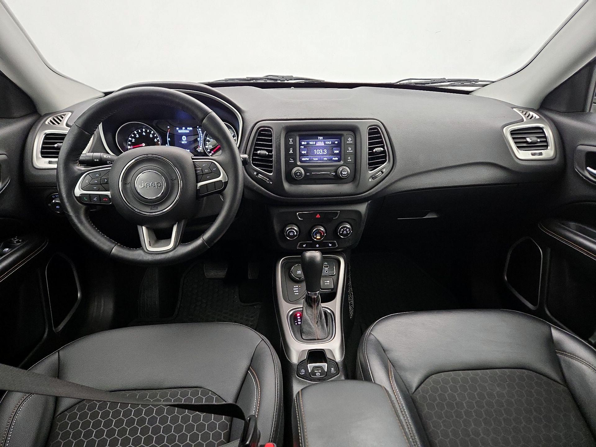 Thumbnail: 2017 Jeep Compass - 9