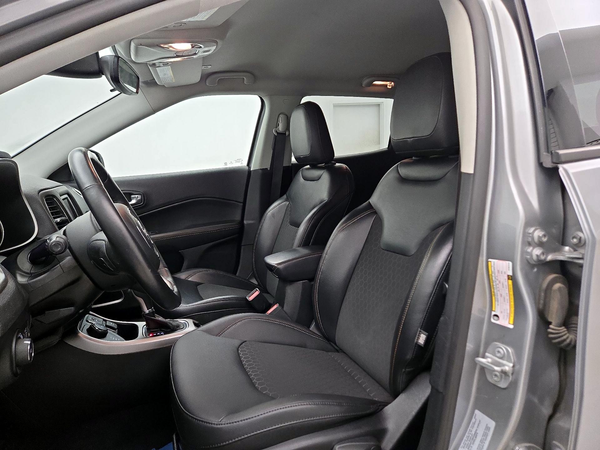 Thumbnail: 2017 Jeep Compass - 11