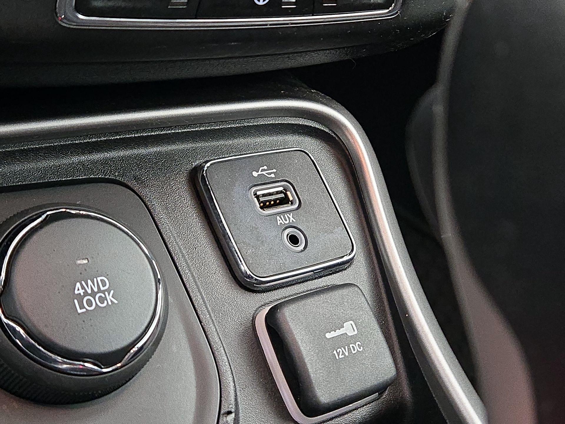 Thumbnail: 2017 Jeep Compass - 18