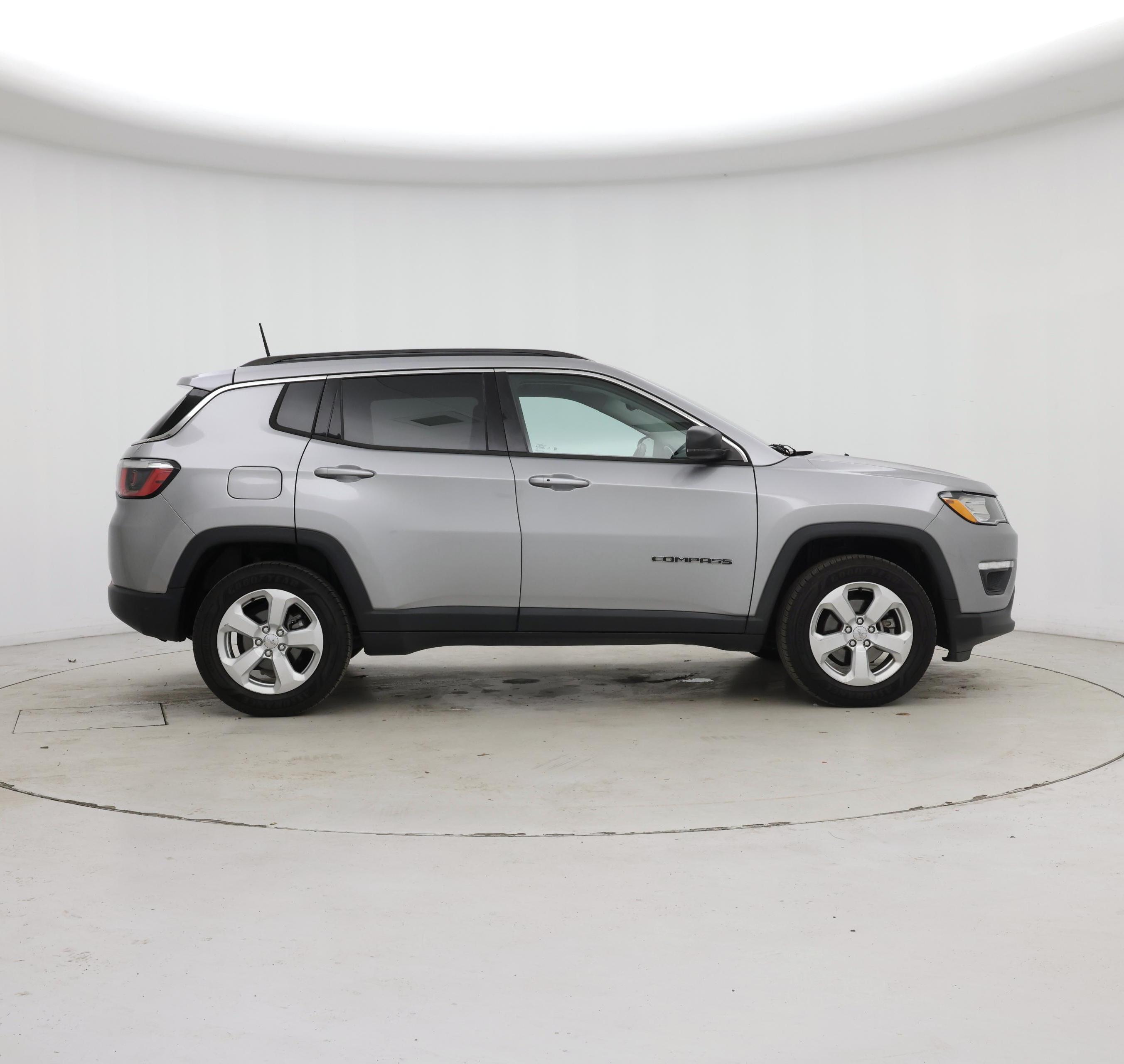 Thumbnail: 2017 Jeep Compass - 7