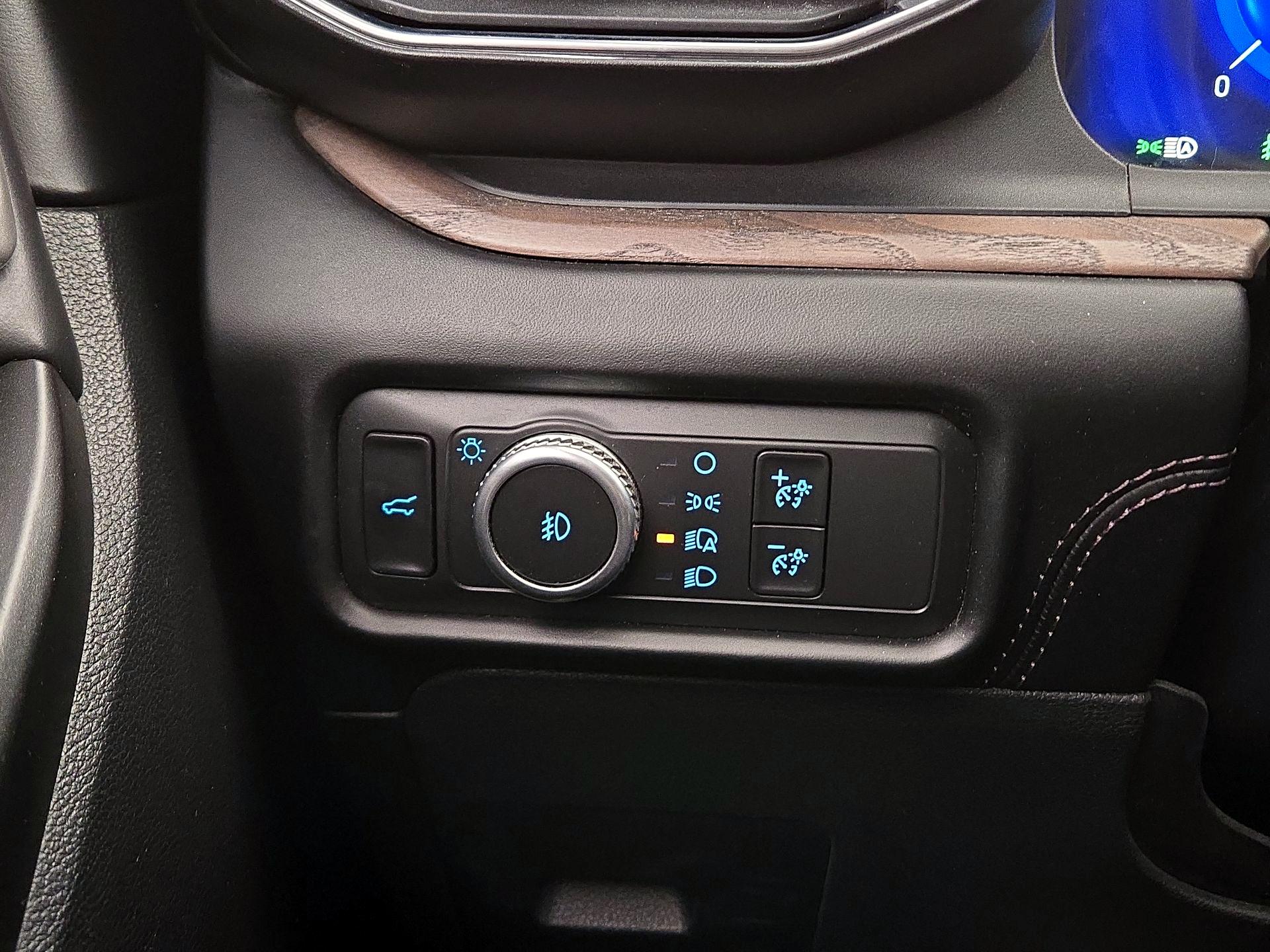 Thumbnail: 2020 Ford Explorer - 13