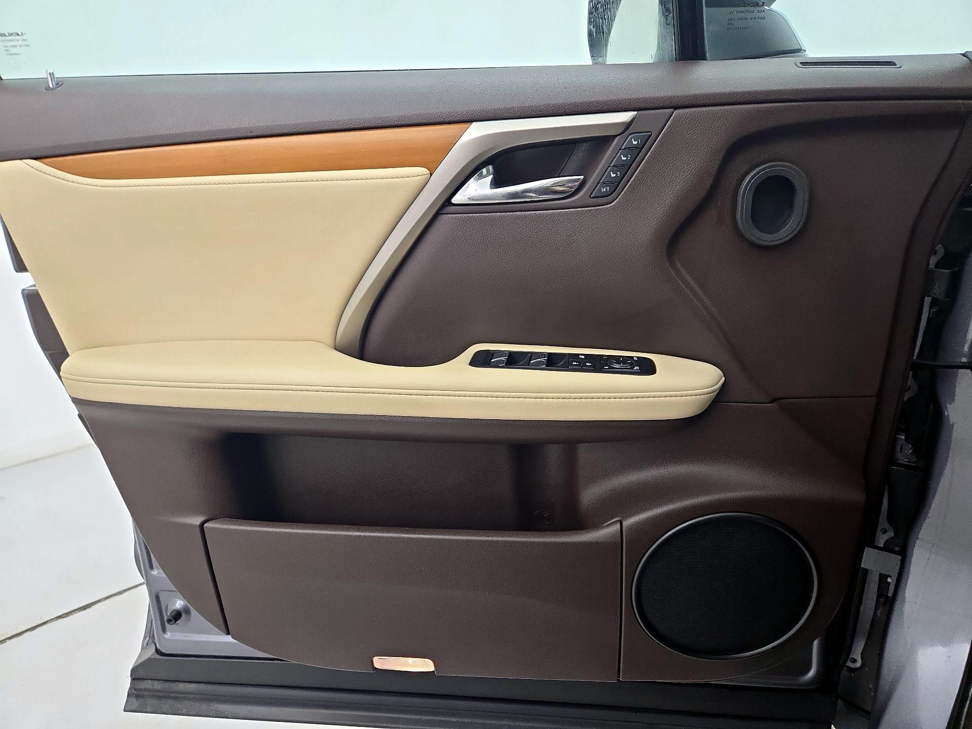 Thumbnail: 2020 Lexus RX - 12