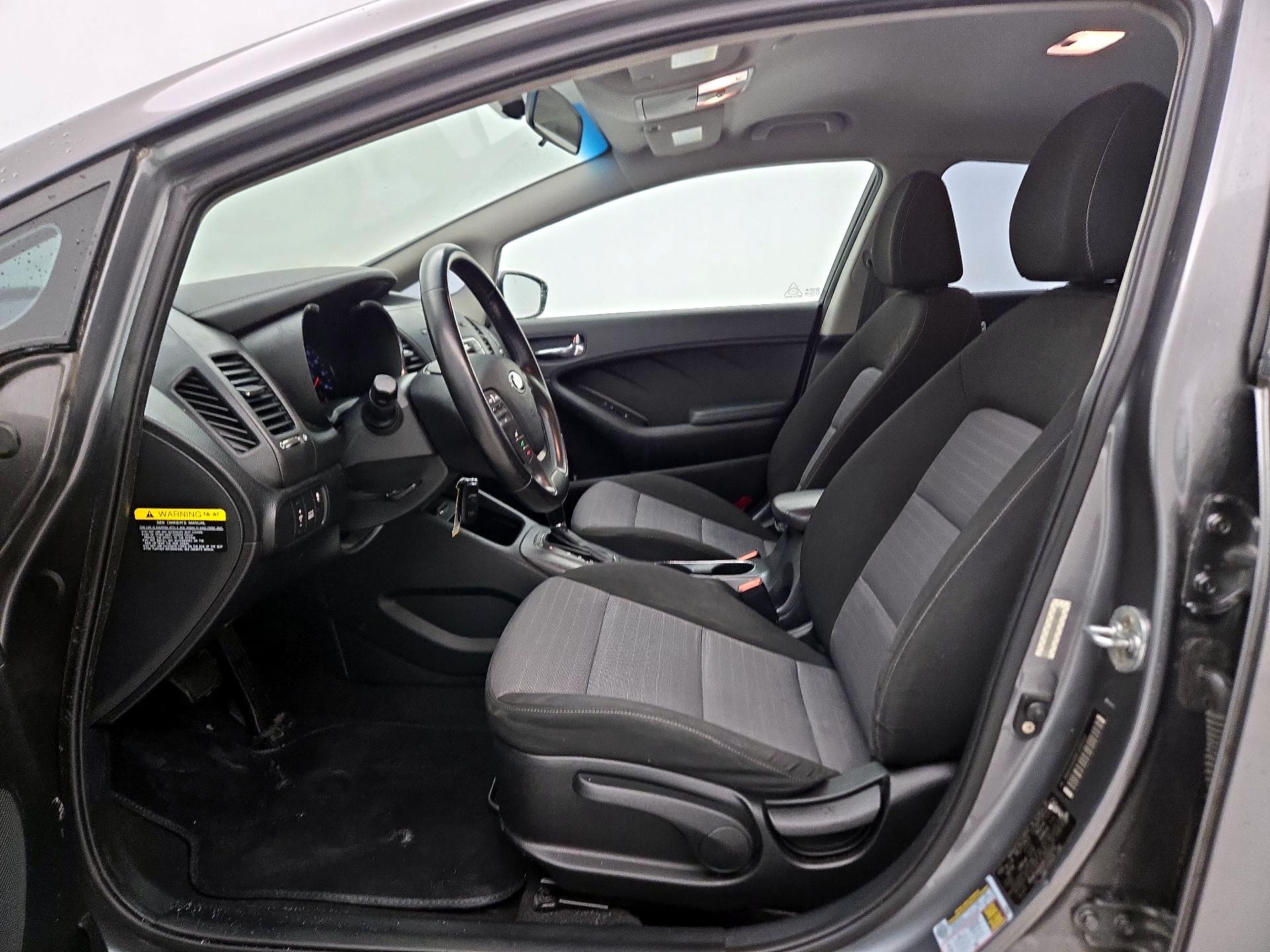 Thumbnail: 2015 Kia Forte - 11