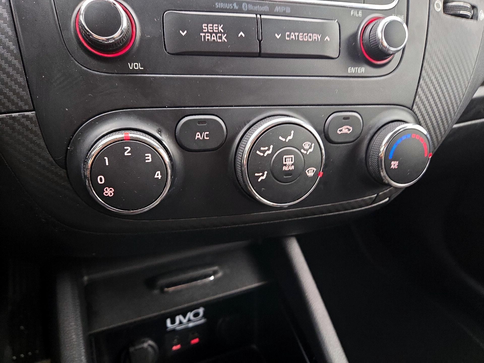 Thumbnail: 2015 Kia Forte - 16