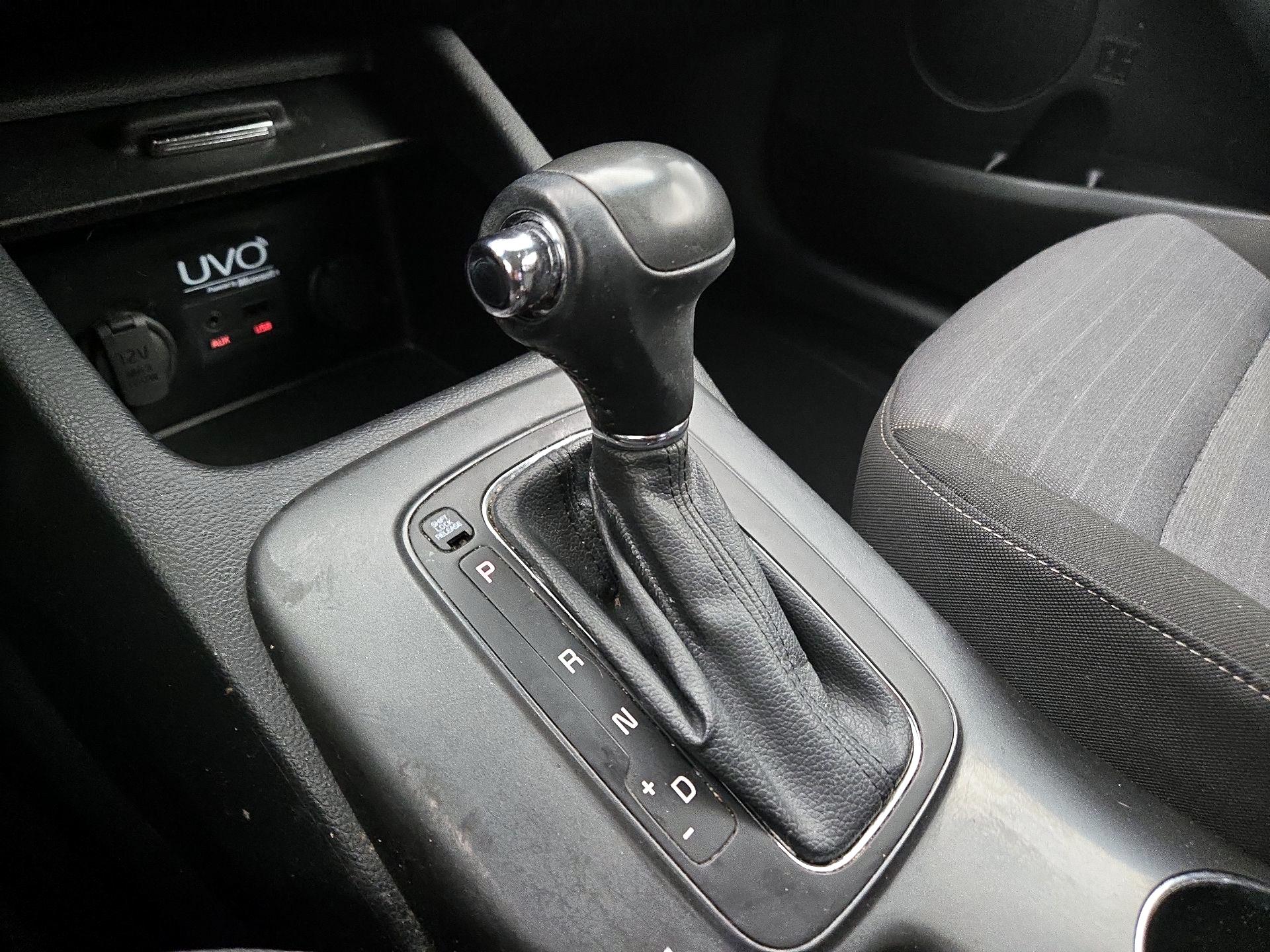 Thumbnail: 2015 Kia Forte - 17