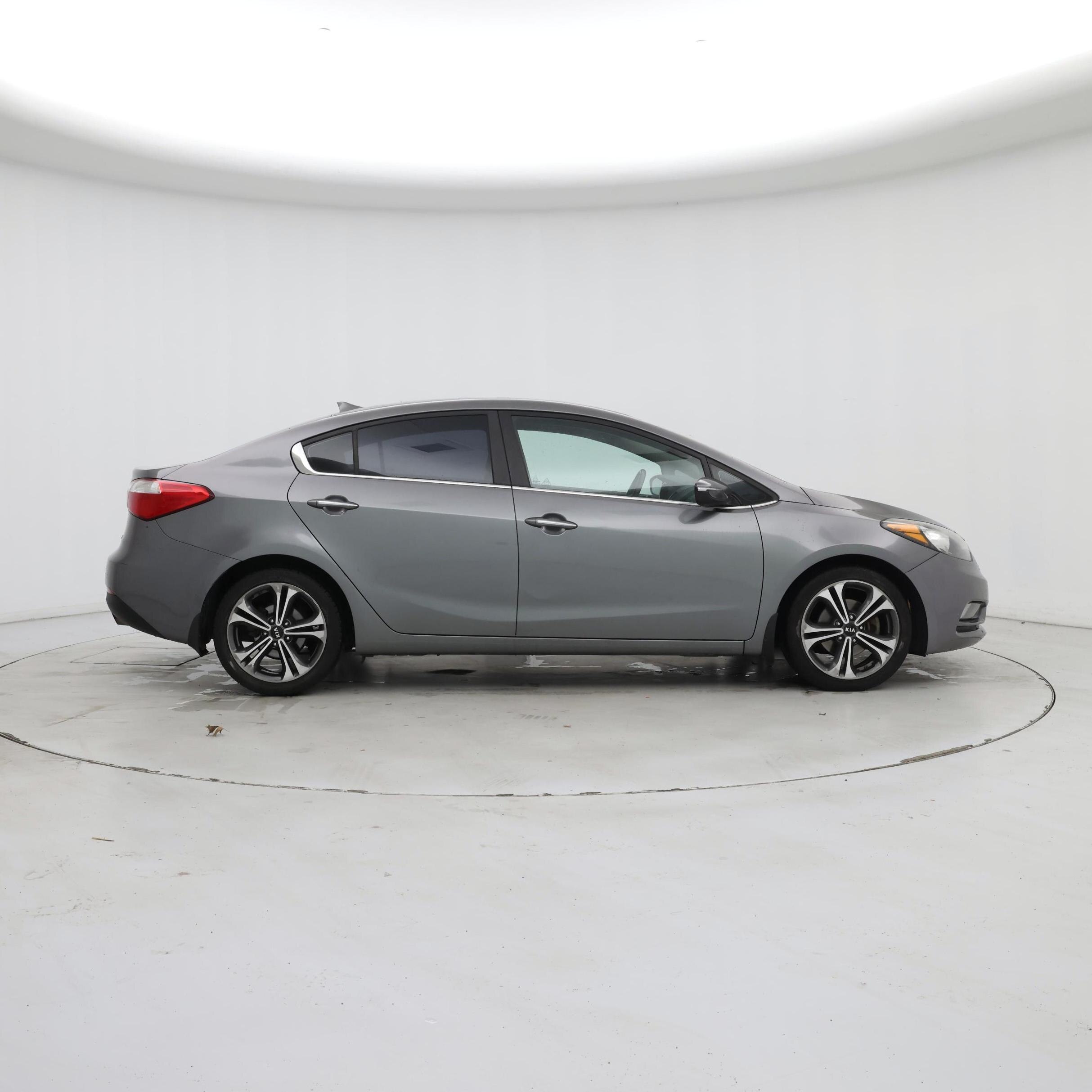 Thumbnail: 2015 Kia Forte - 7