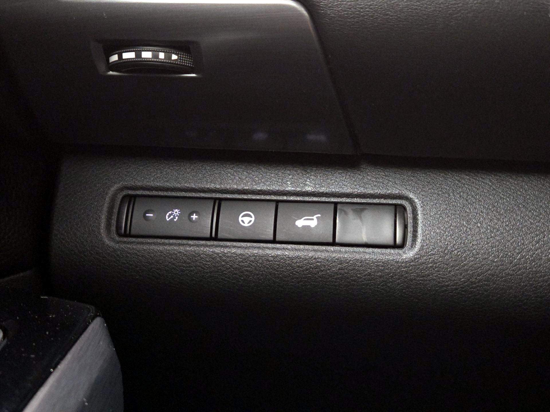 Thumbnail: 2023 Nissan Pathfinder - 13