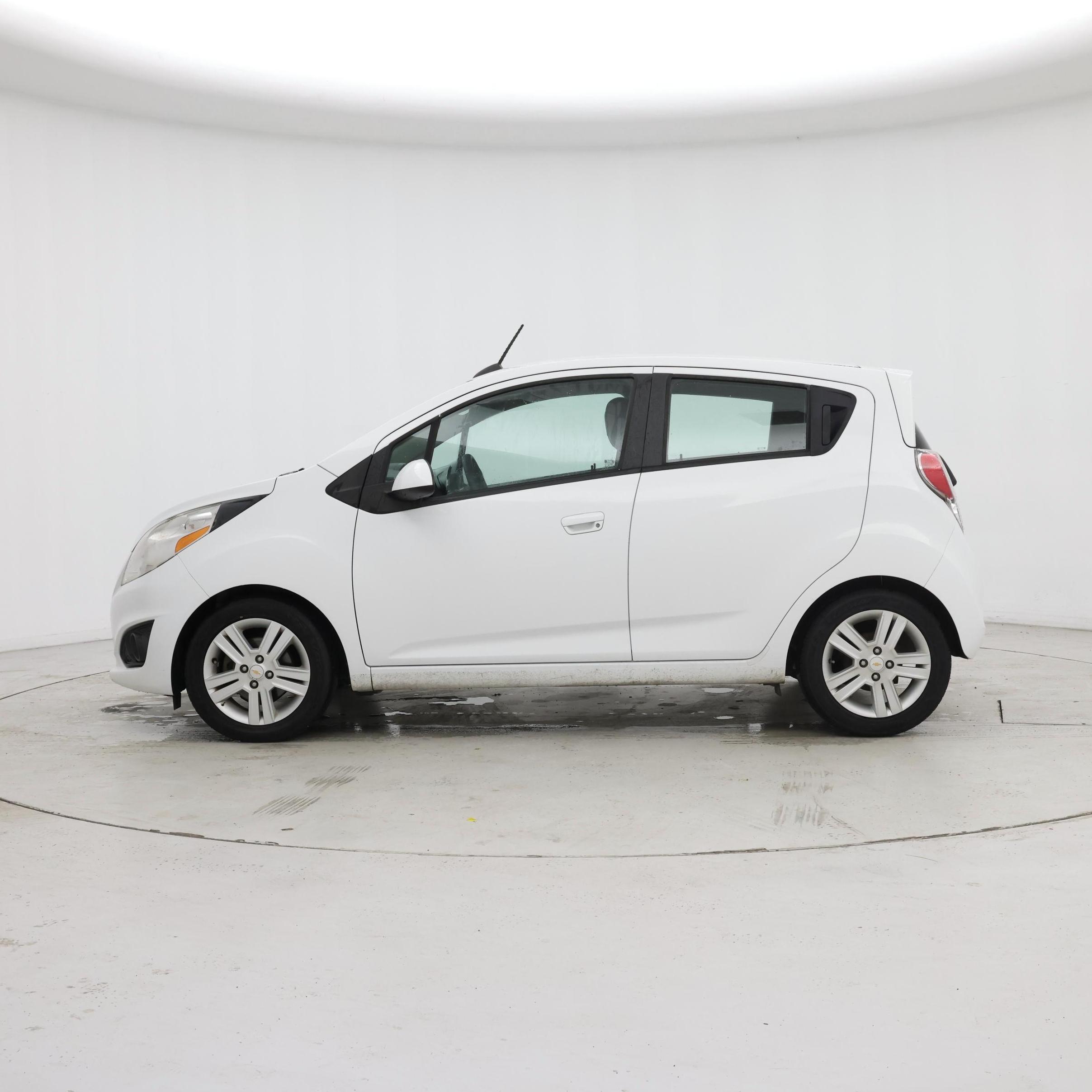 Thumbnail: 2015 Chevrolet Spark - 3