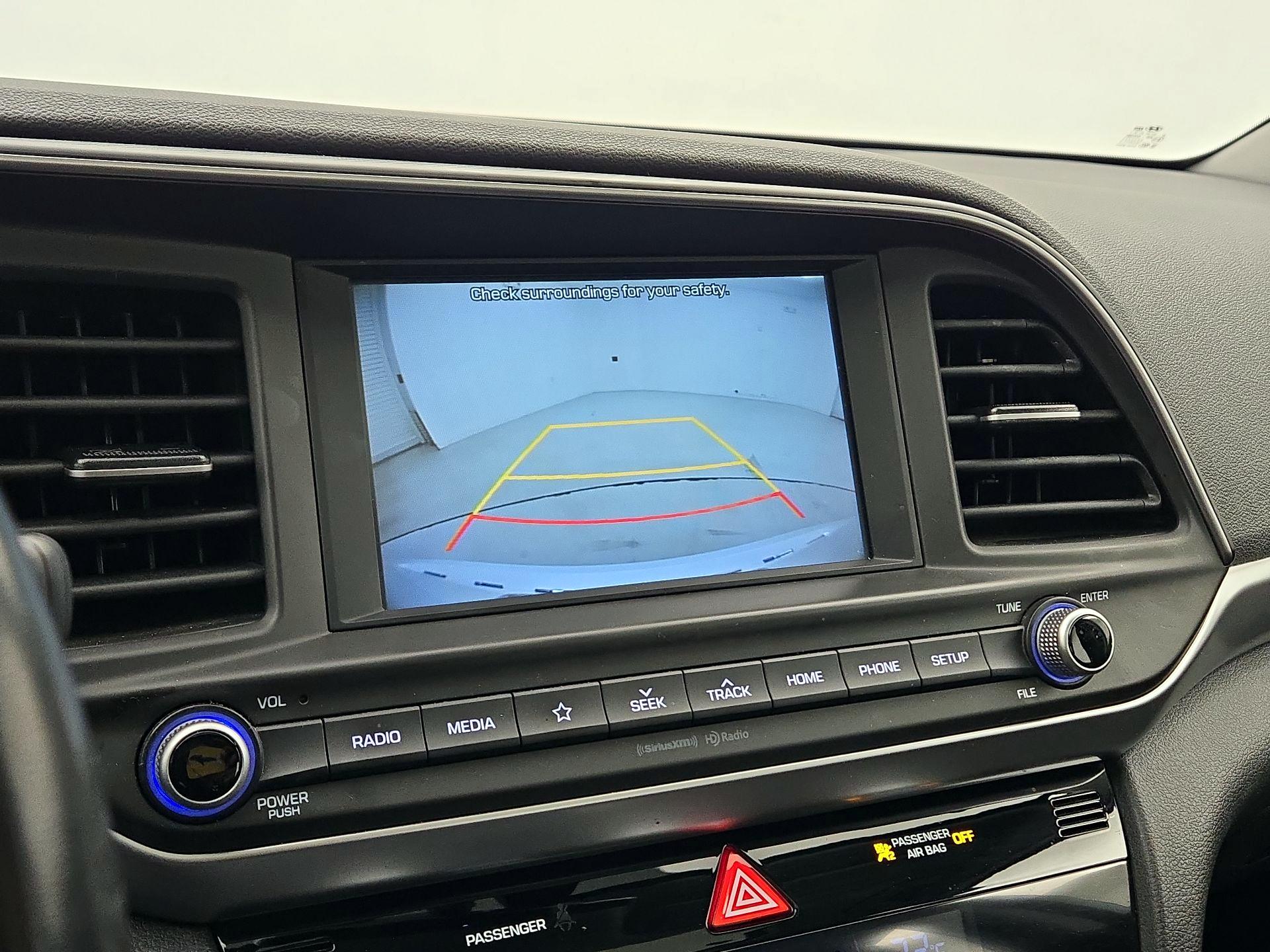 Thumbnail: 2020 Hyundai Elantra - 14