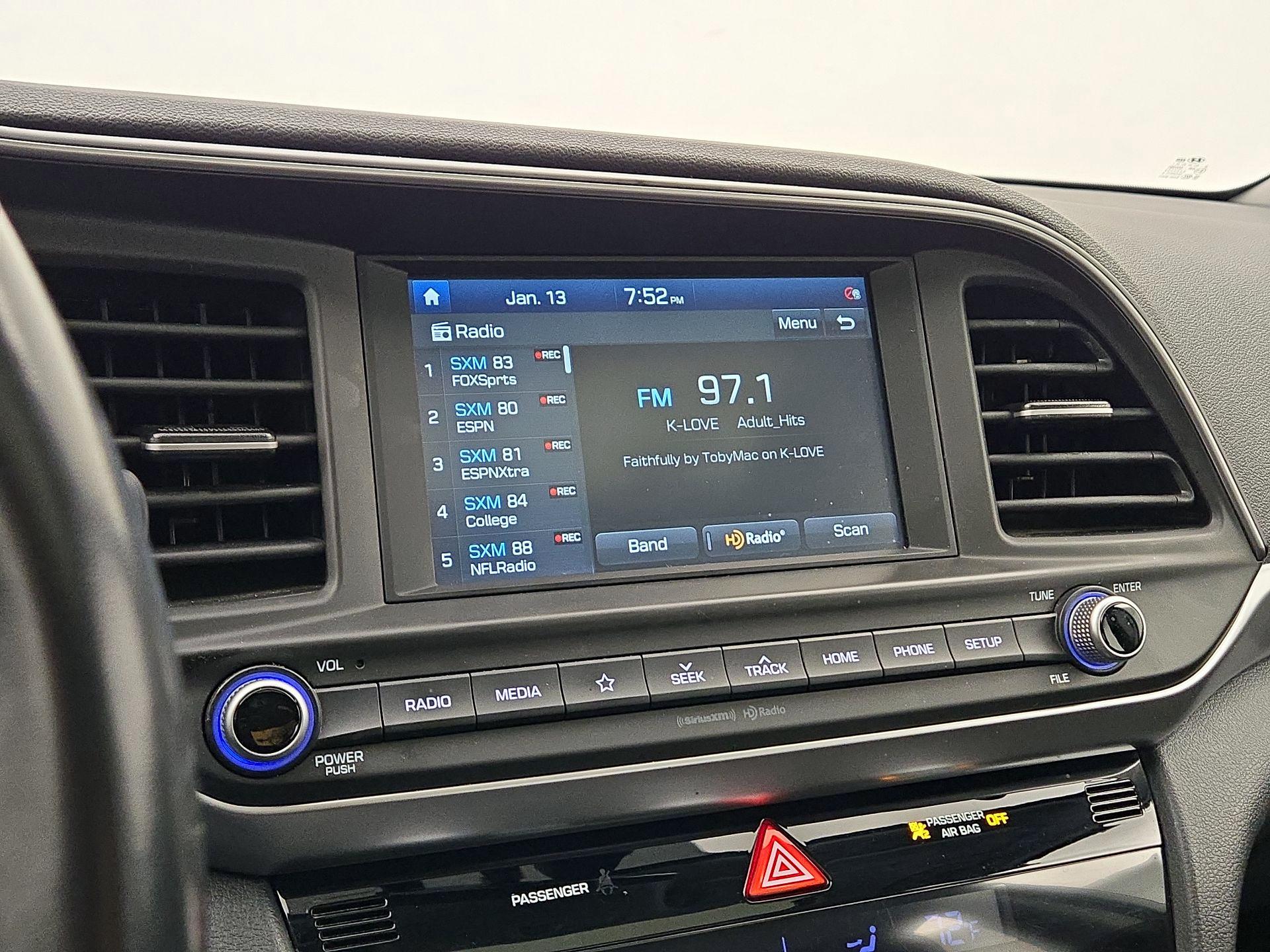 Thumbnail: 2020 Hyundai Elantra - 15