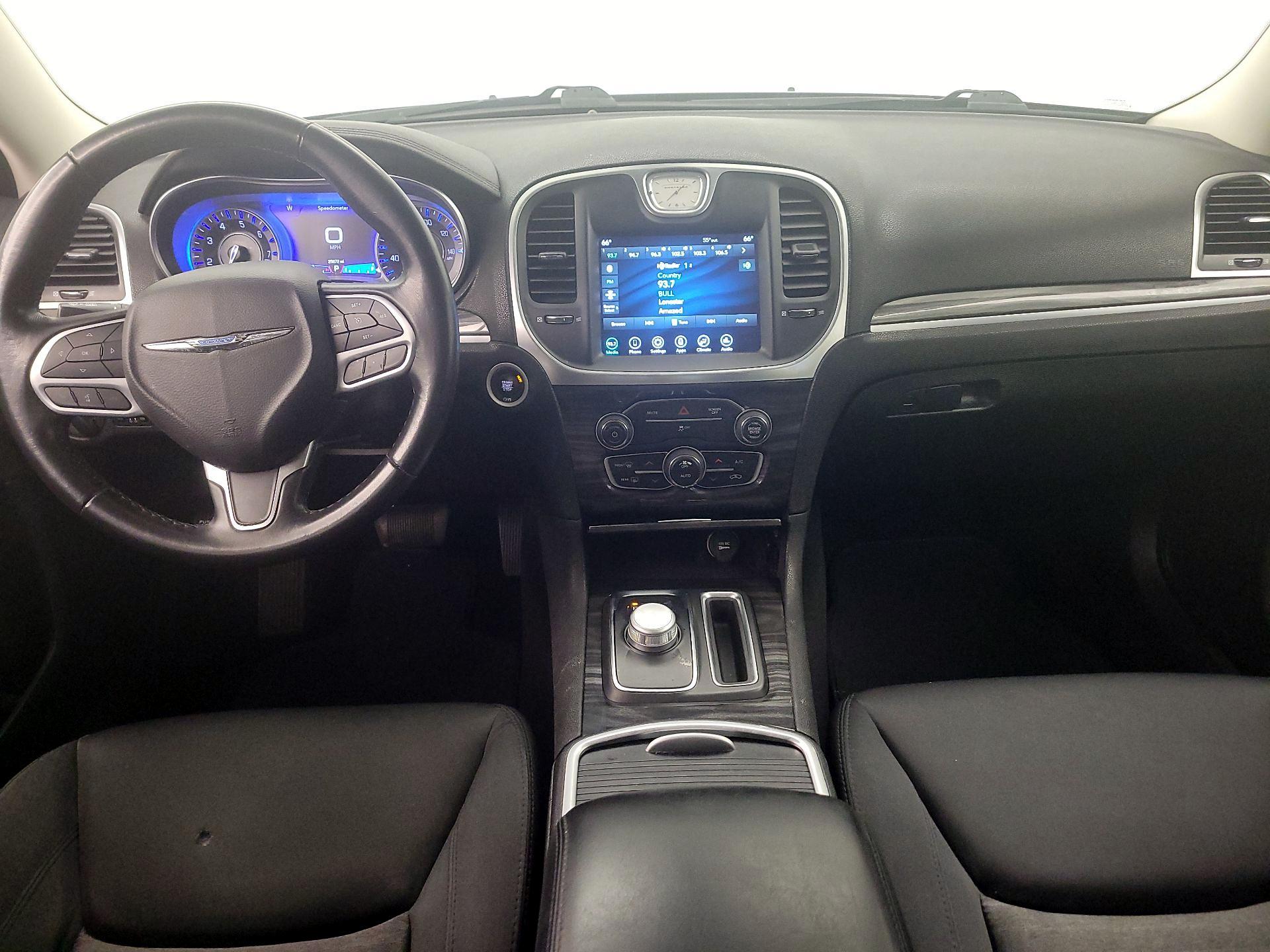 Thumbnail: 2021 Chrysler 300 - 9