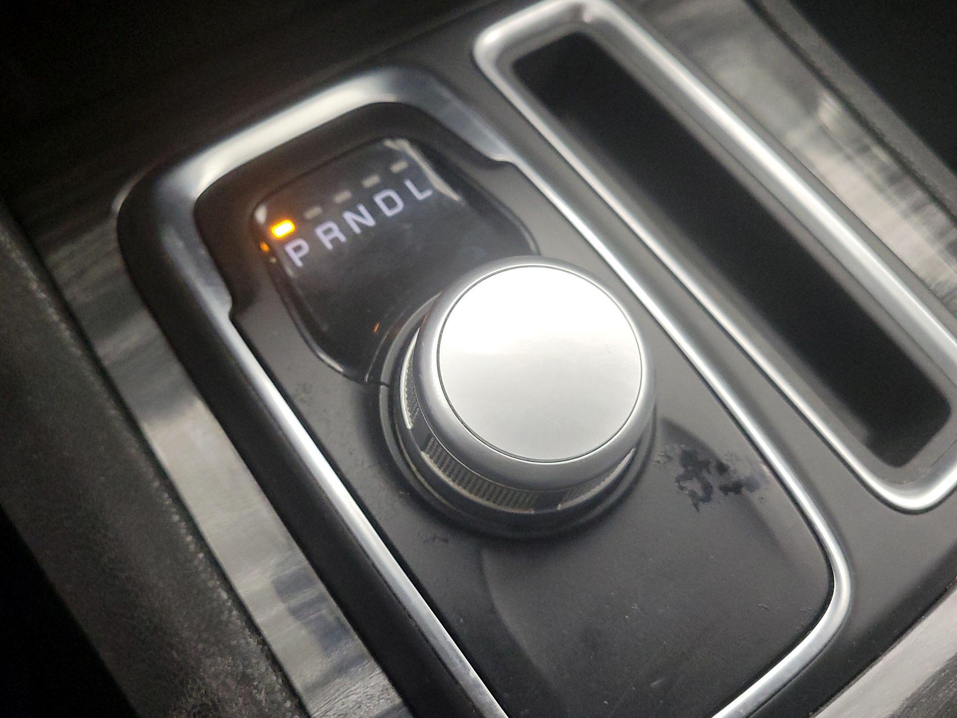 Thumbnail: 2021 Chrysler 300 - 17