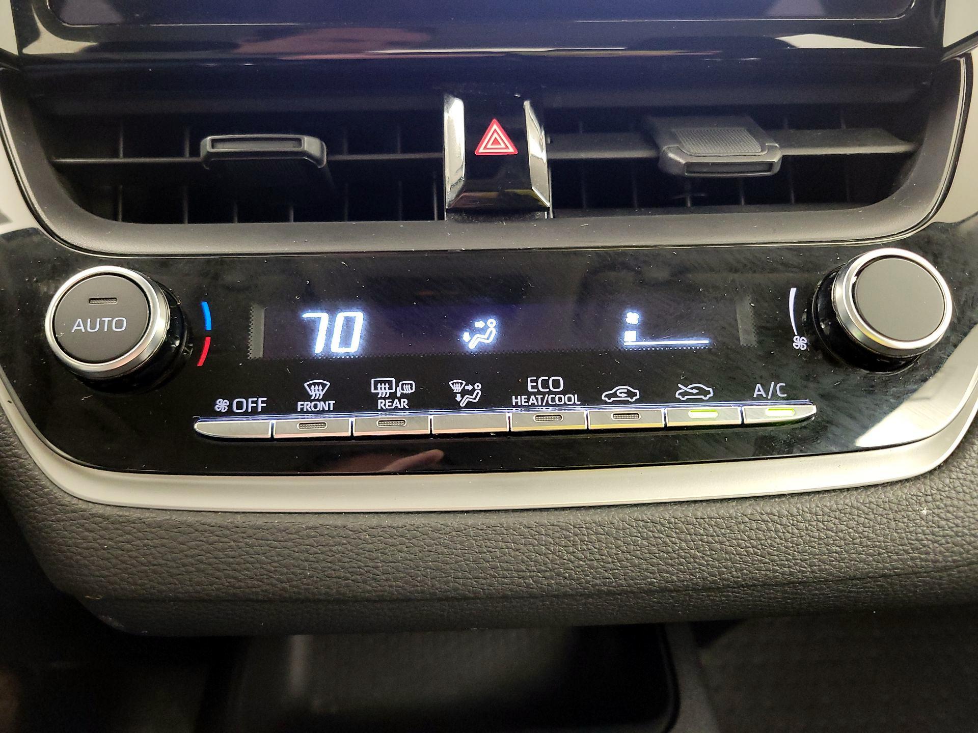 Thumbnail: 2024 Toyota Corolla - 16