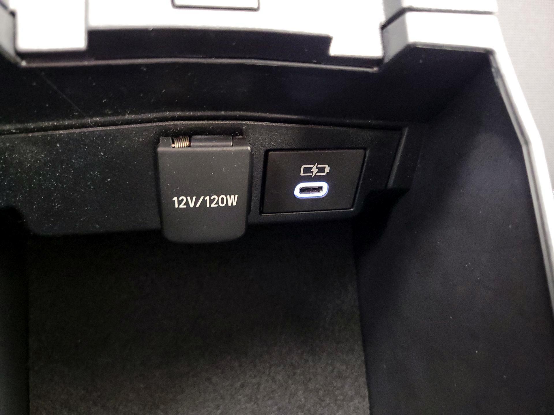 Thumbnail: 2024 Toyota Corolla - 18