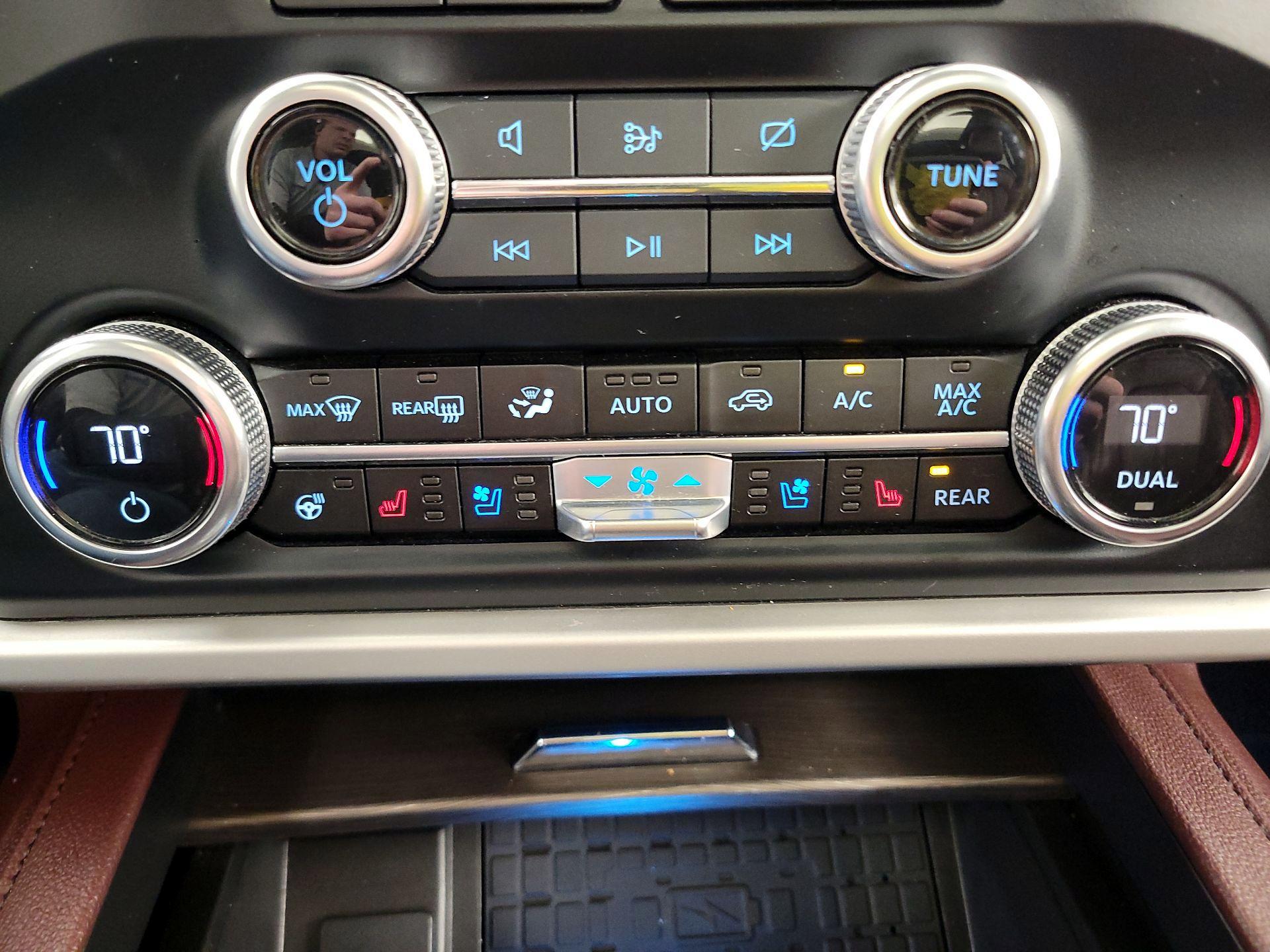 Thumbnail: 2024 Ford Expedition - 17