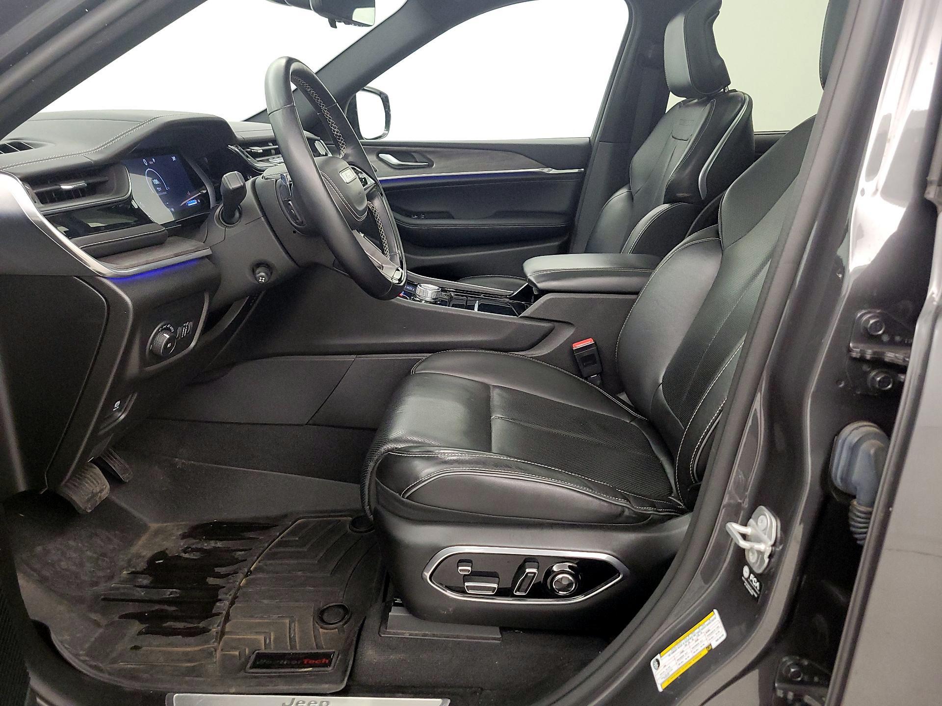 Thumbnail: 2022 Jeep Grand Cherokee L - 11