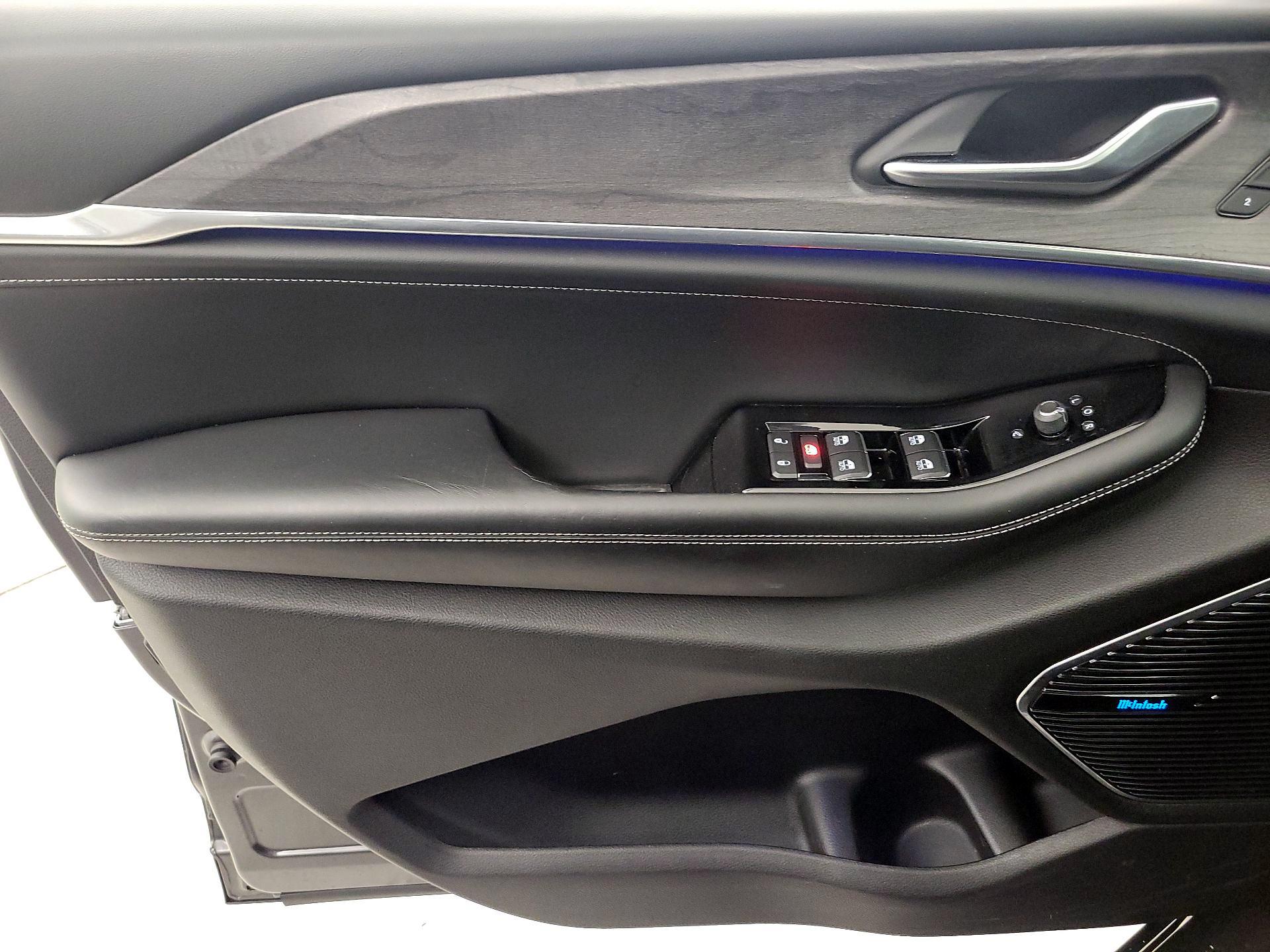 Thumbnail: 2022 Jeep Grand Cherokee L - 12