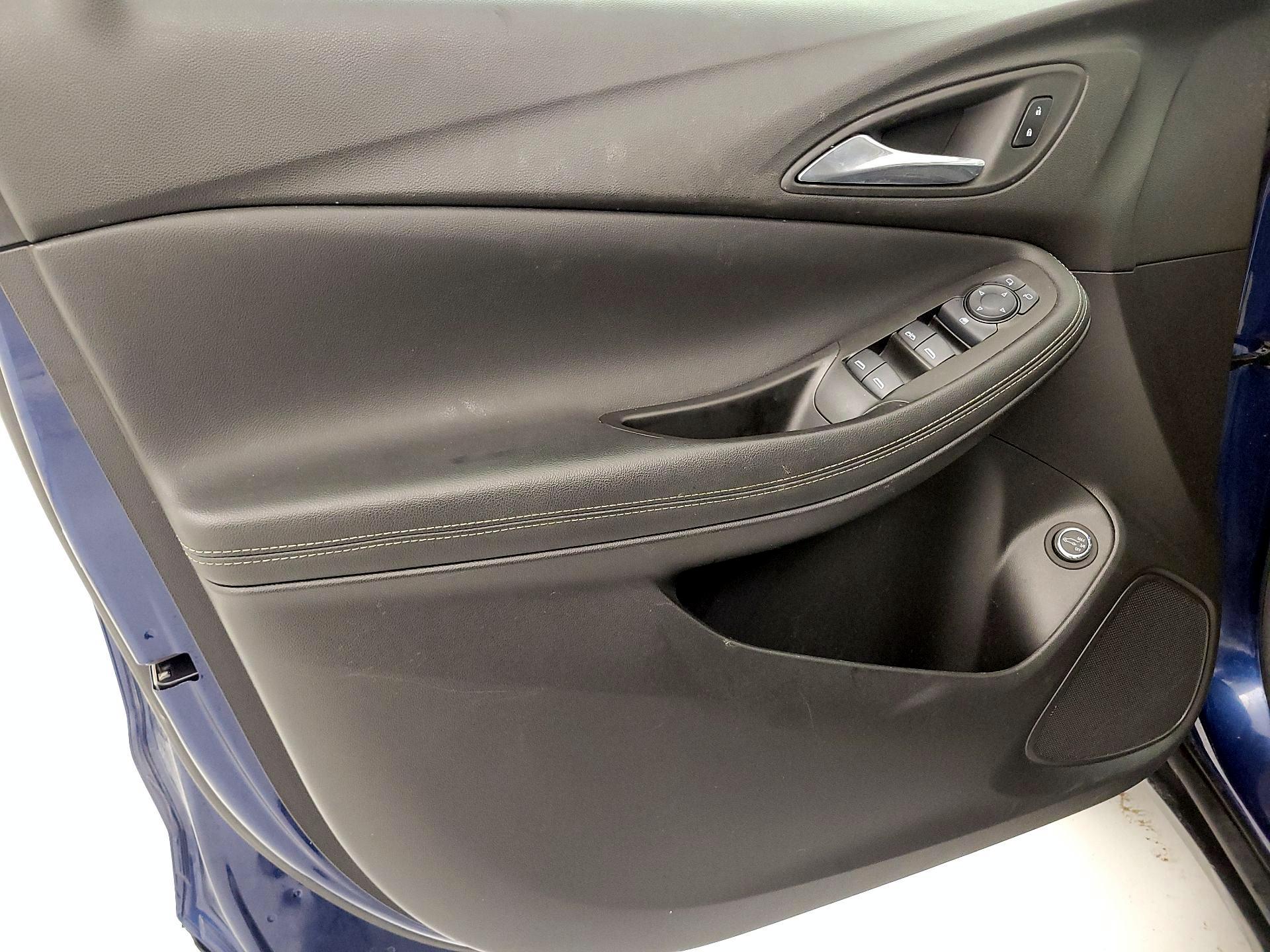 Thumbnail: 2022 Buick Encore GX - 12