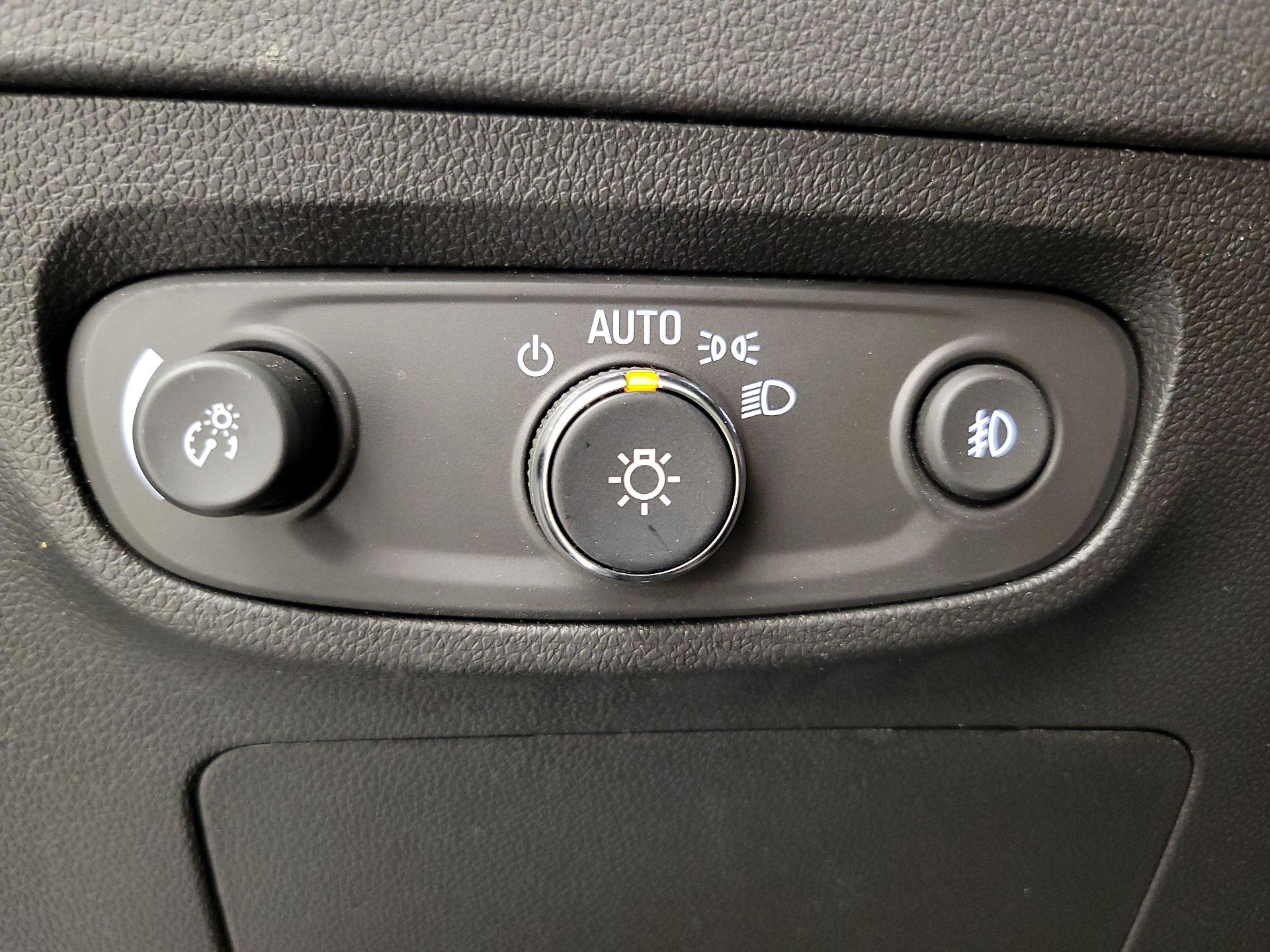 Thumbnail: 2022 Buick Encore GX - 13