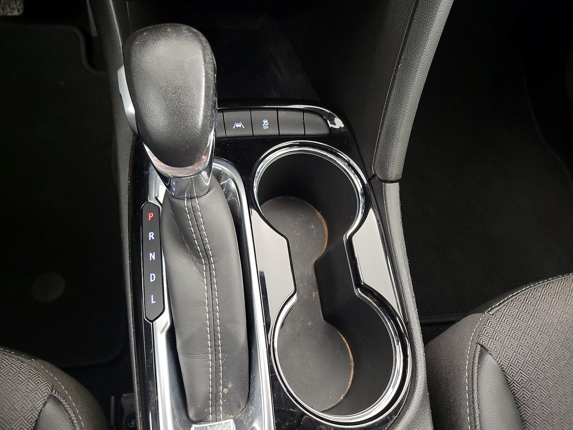 Thumbnail: 2022 Buick Encore GX - 17