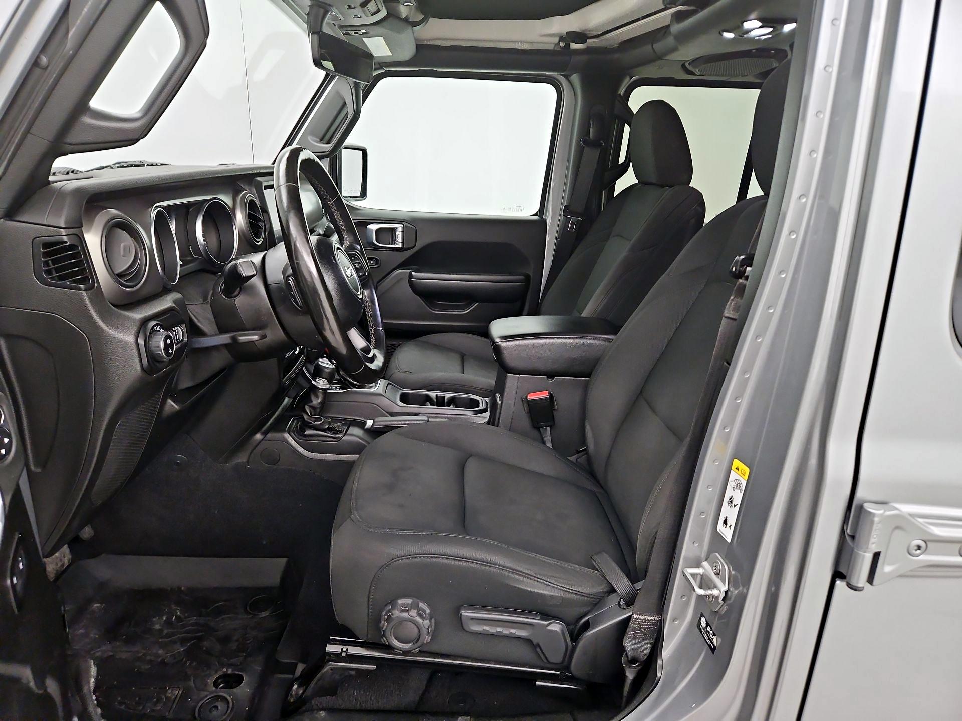 Thumbnail: 2021 Jeep Gladiator - 11