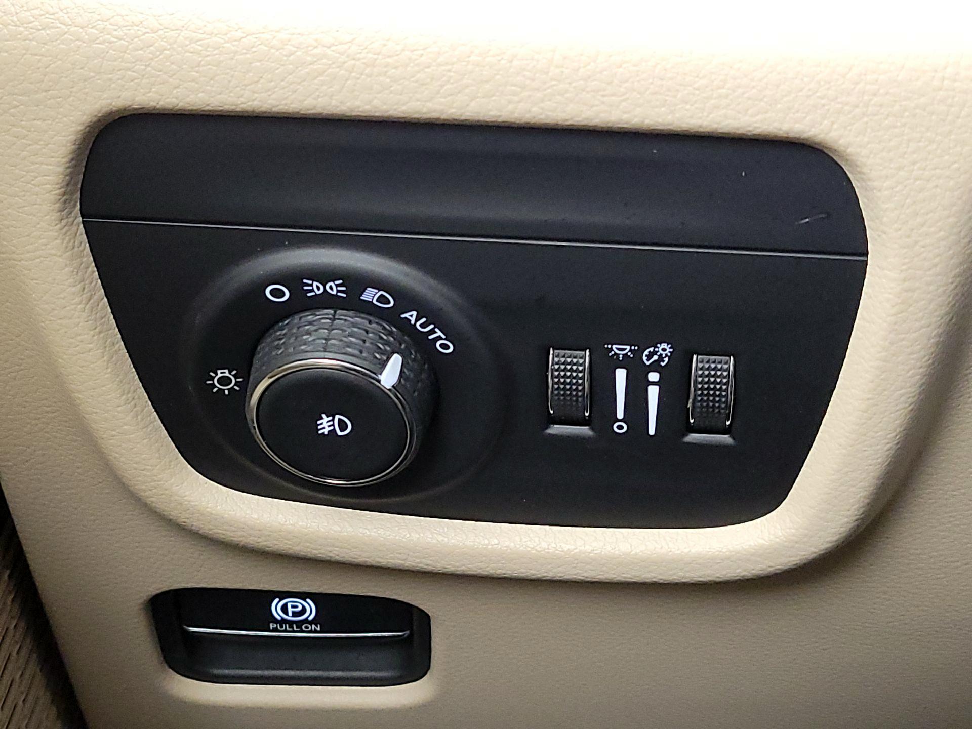 Thumbnail: 2022 Jeep Grand Cherokee L - 13