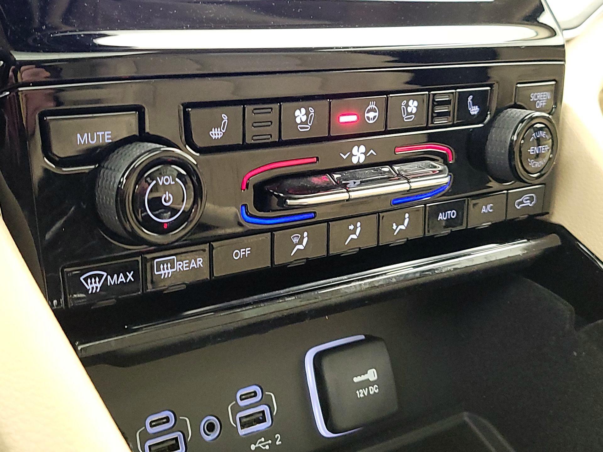 Thumbnail: 2022 Jeep Grand Cherokee L - 16