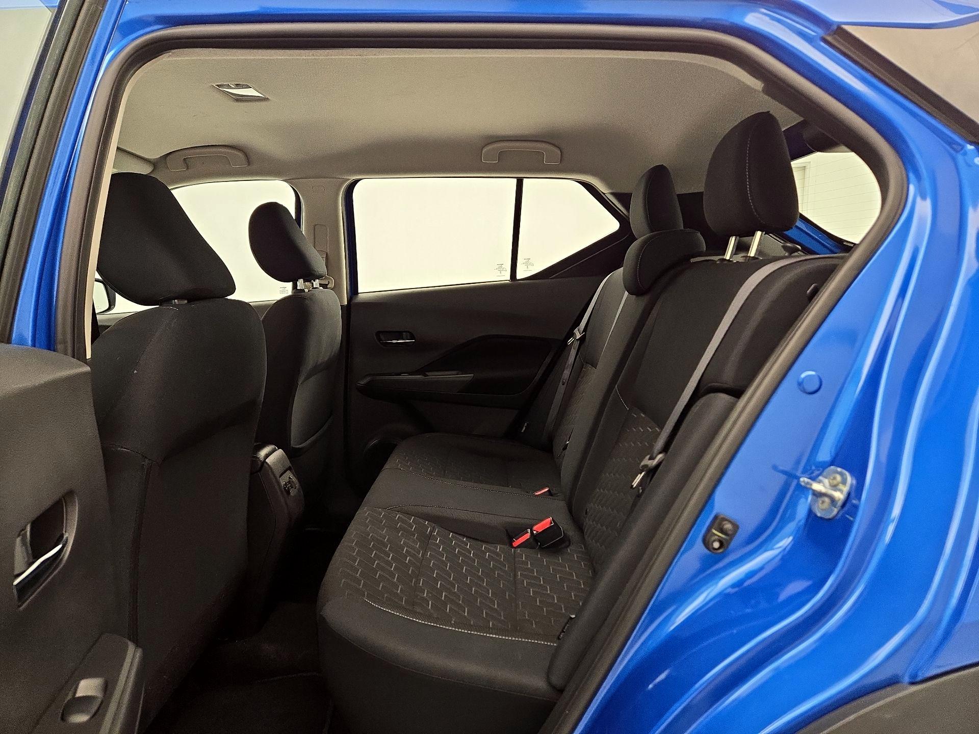 Thumbnail: 2023 Nissan Kicks - 18