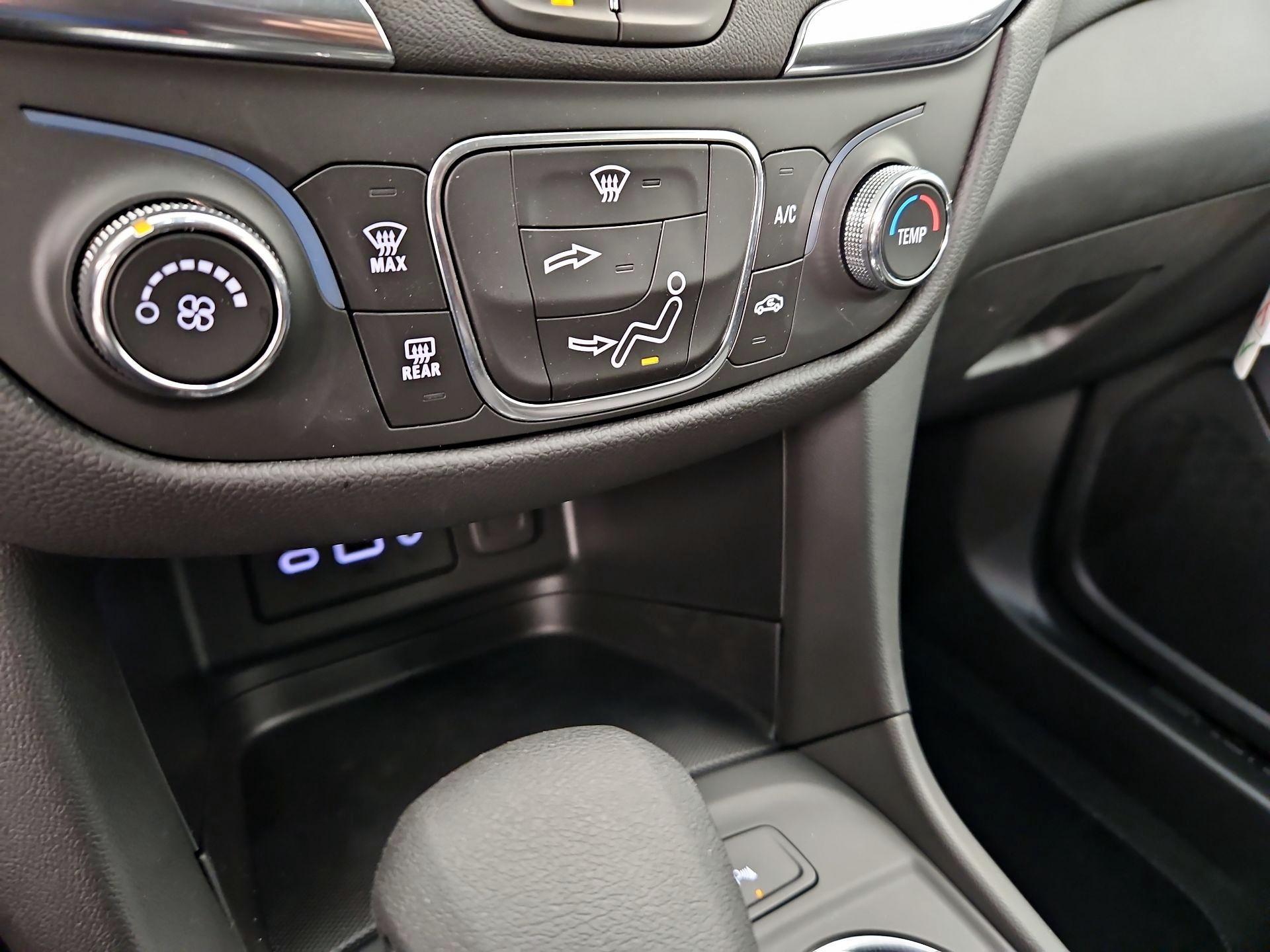 Thumbnail: 2023 Chevrolet Equinox - 16