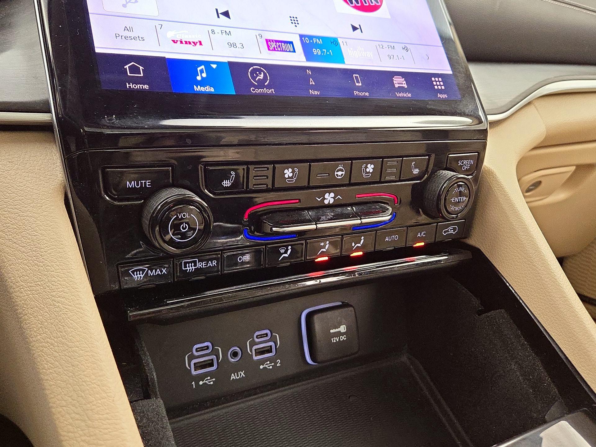 Thumbnail: 2021 Jeep Grand Cherokee L - 16