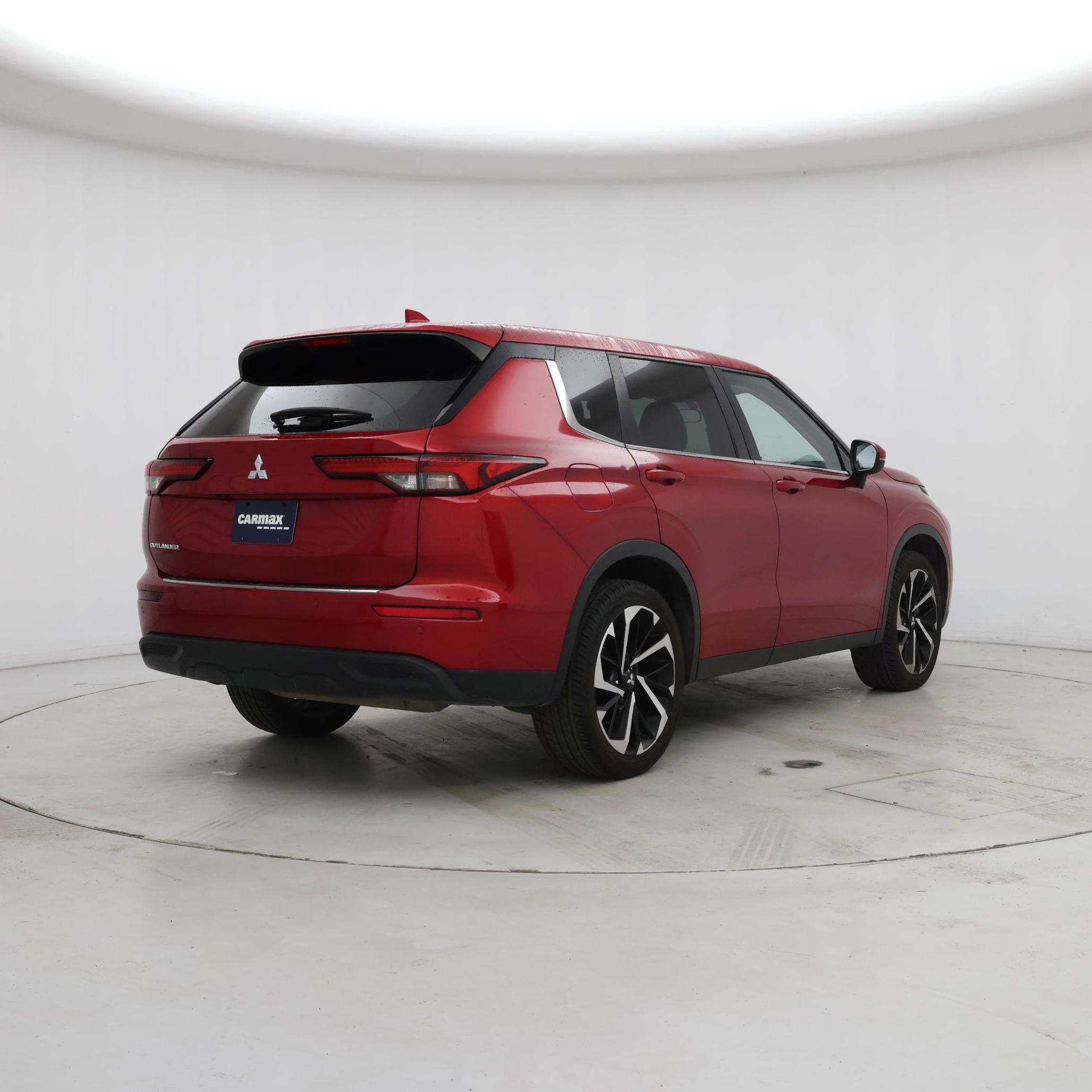 Thumbnail: 2022 Mitsubishi Outlander - 8