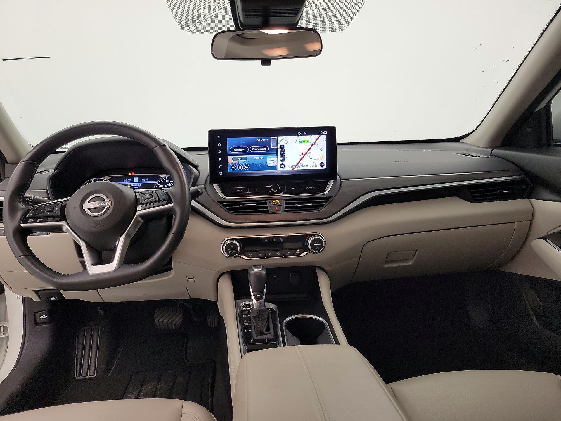 Thumbnail: 2023 Nissan Altima - 9