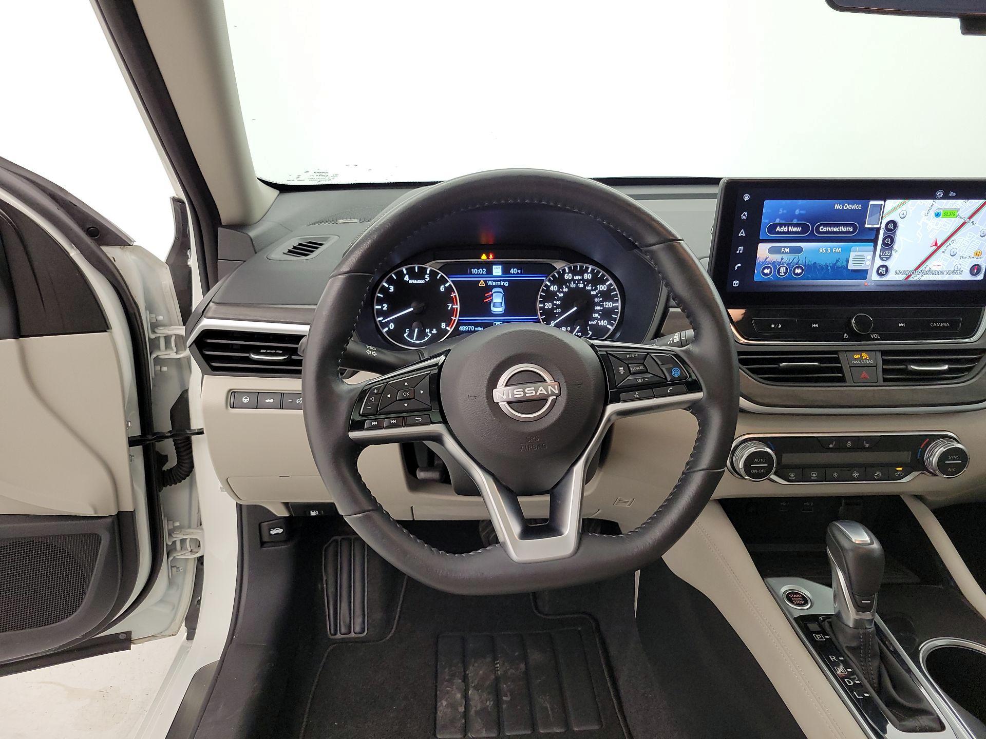 Thumbnail: 2023 Nissan Altima - 10