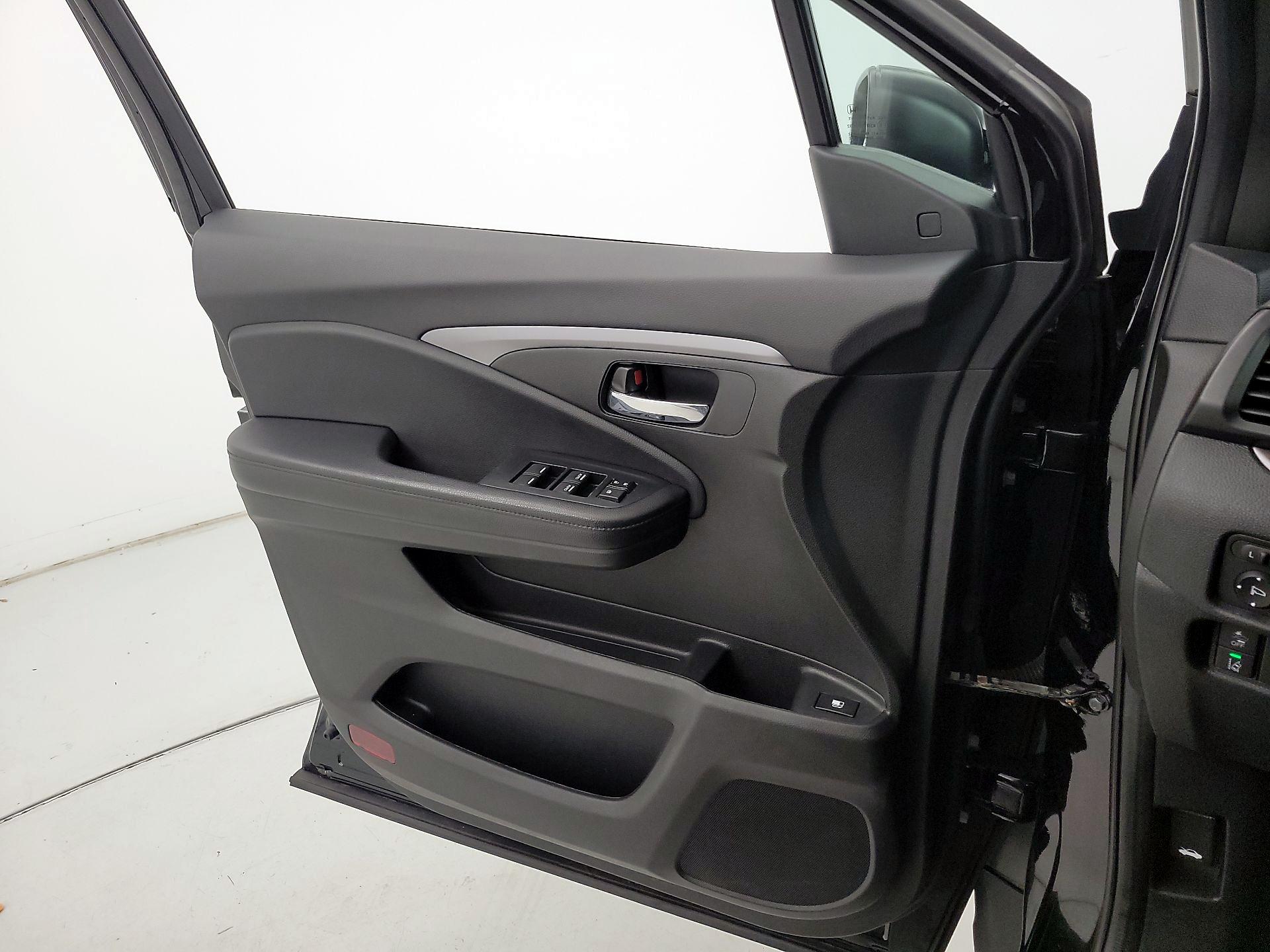 Thumbnail: 2022 Honda Pilot - 12