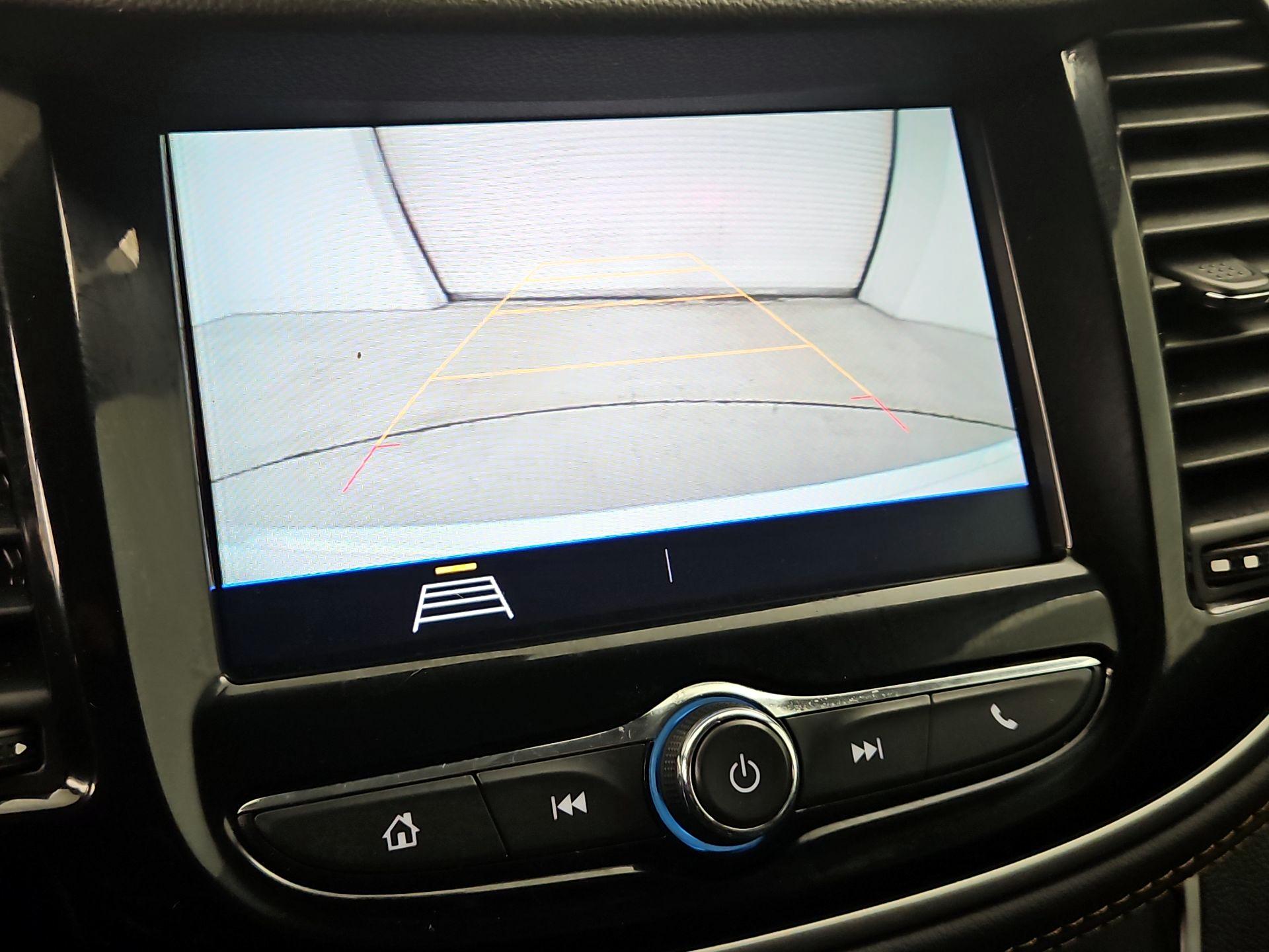 Thumbnail: 2022 Chevrolet Trax - 14