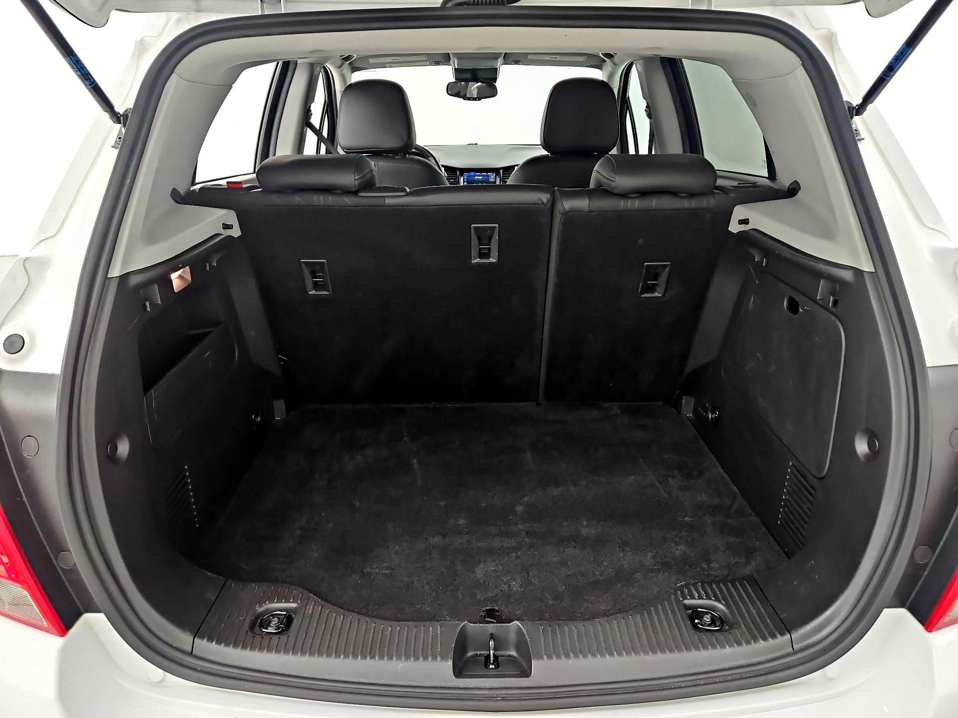 Thumbnail: 2022 Chevrolet Trax - 20