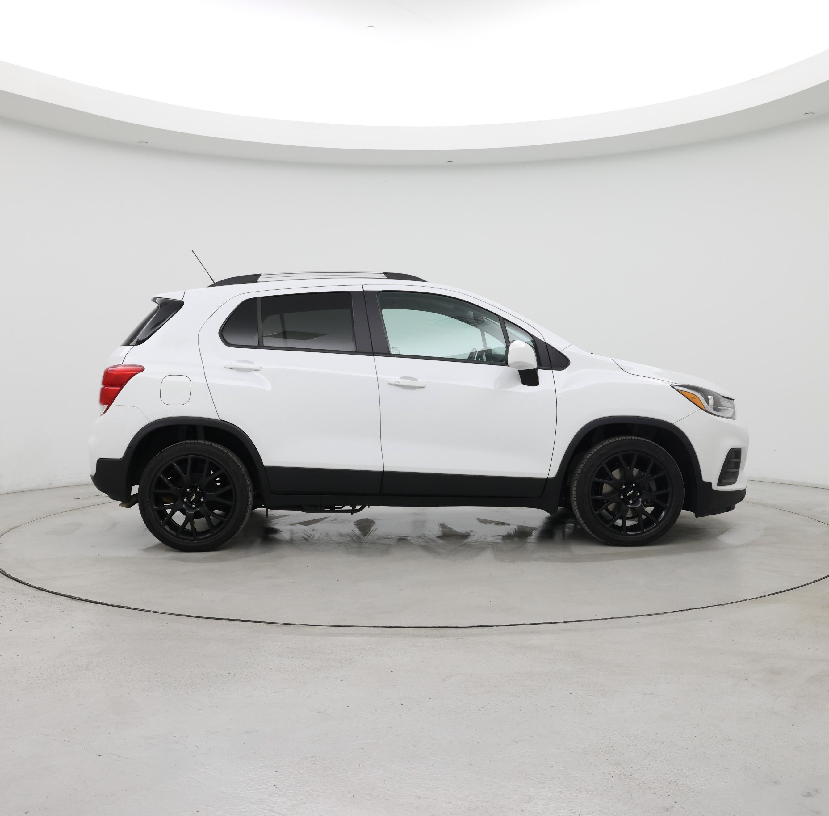 Thumbnail: 2022 Chevrolet Trax - 7