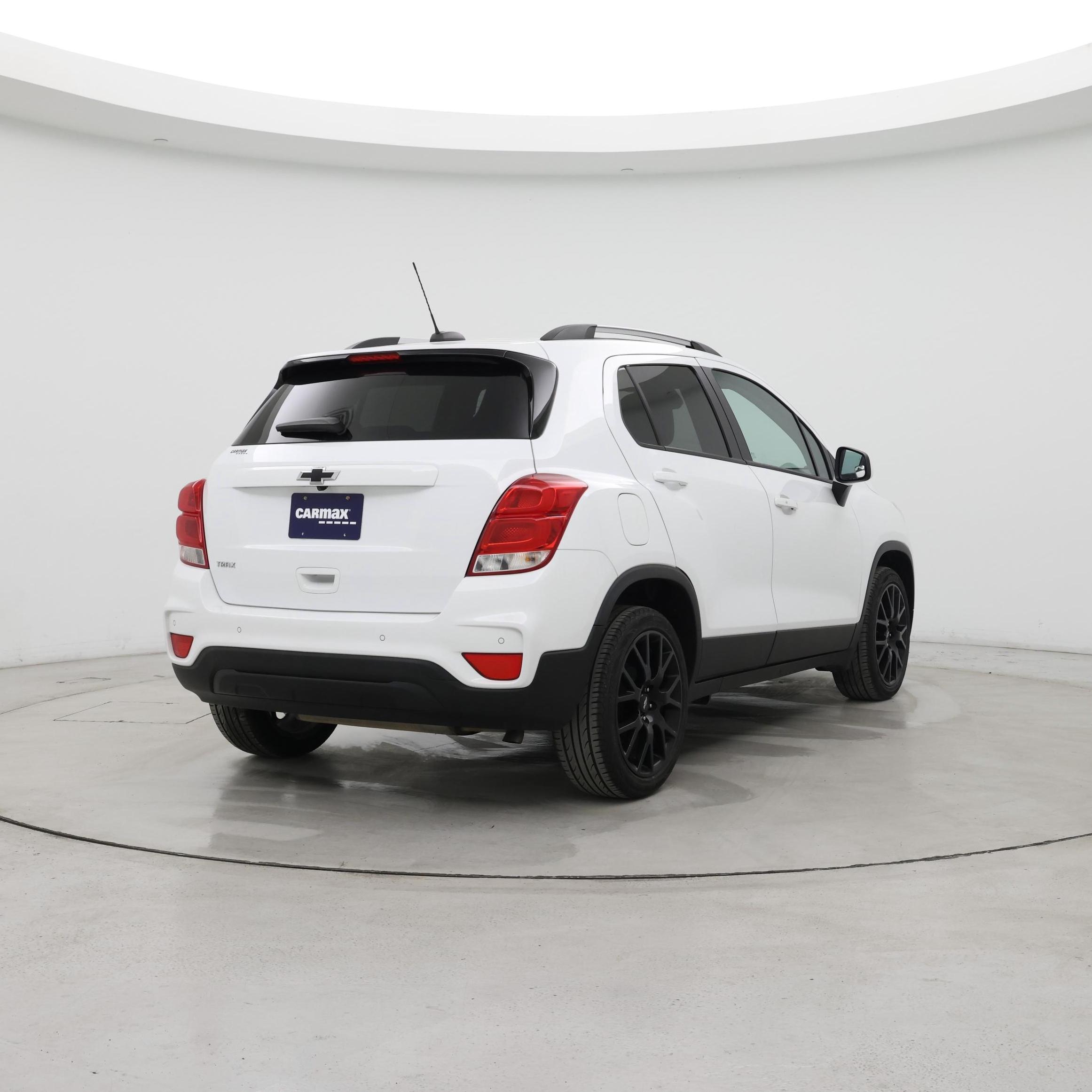 Thumbnail: 2022 Chevrolet Trax - 8