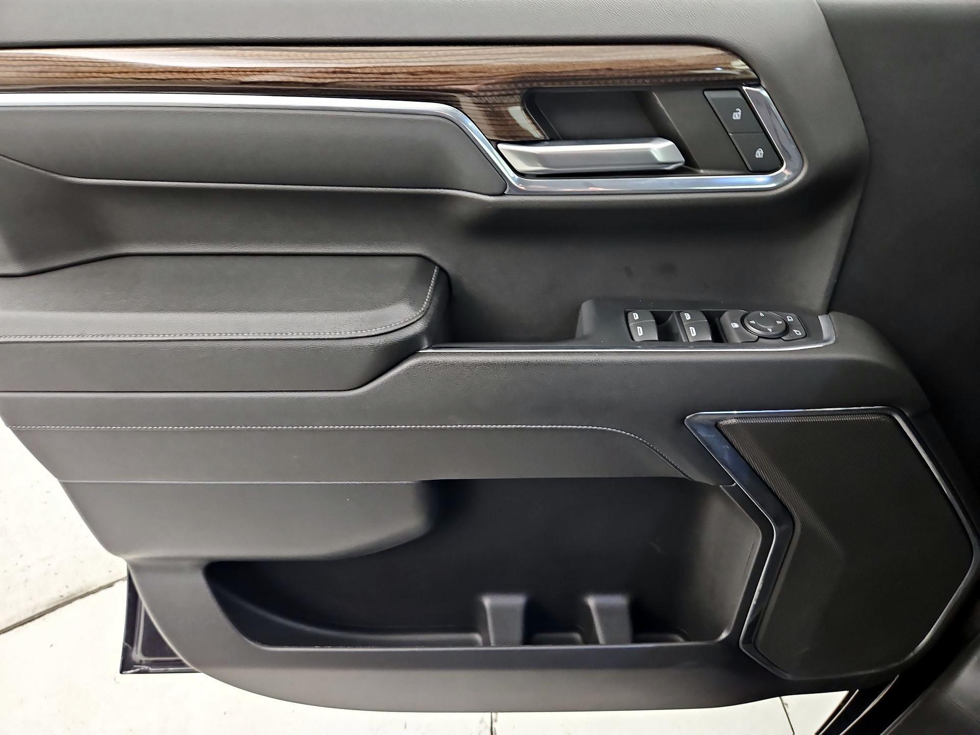 Thumbnail: 2023 Chevrolet Silverado 1500 - 12